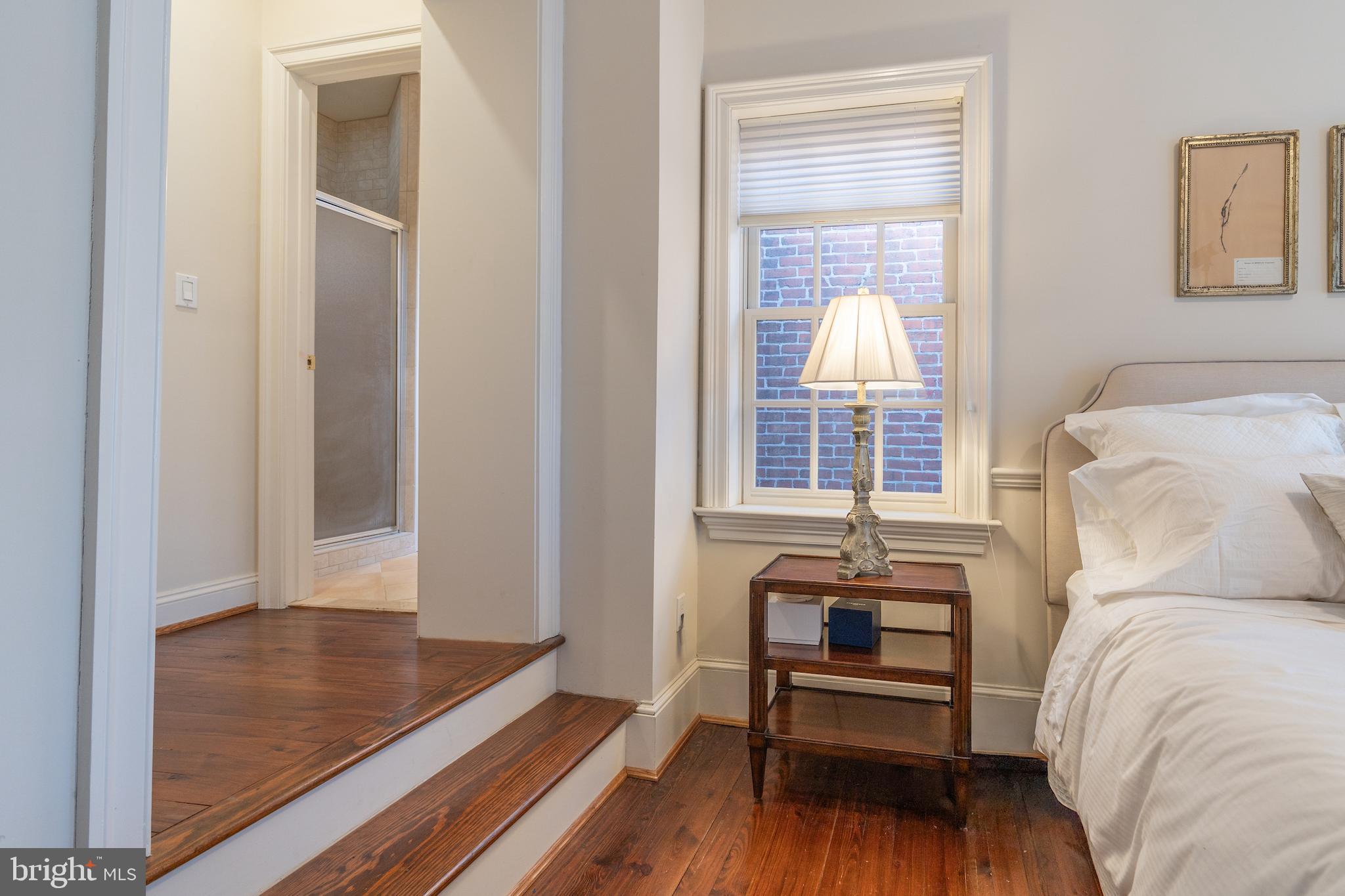 CAPITOL HILL - Residential