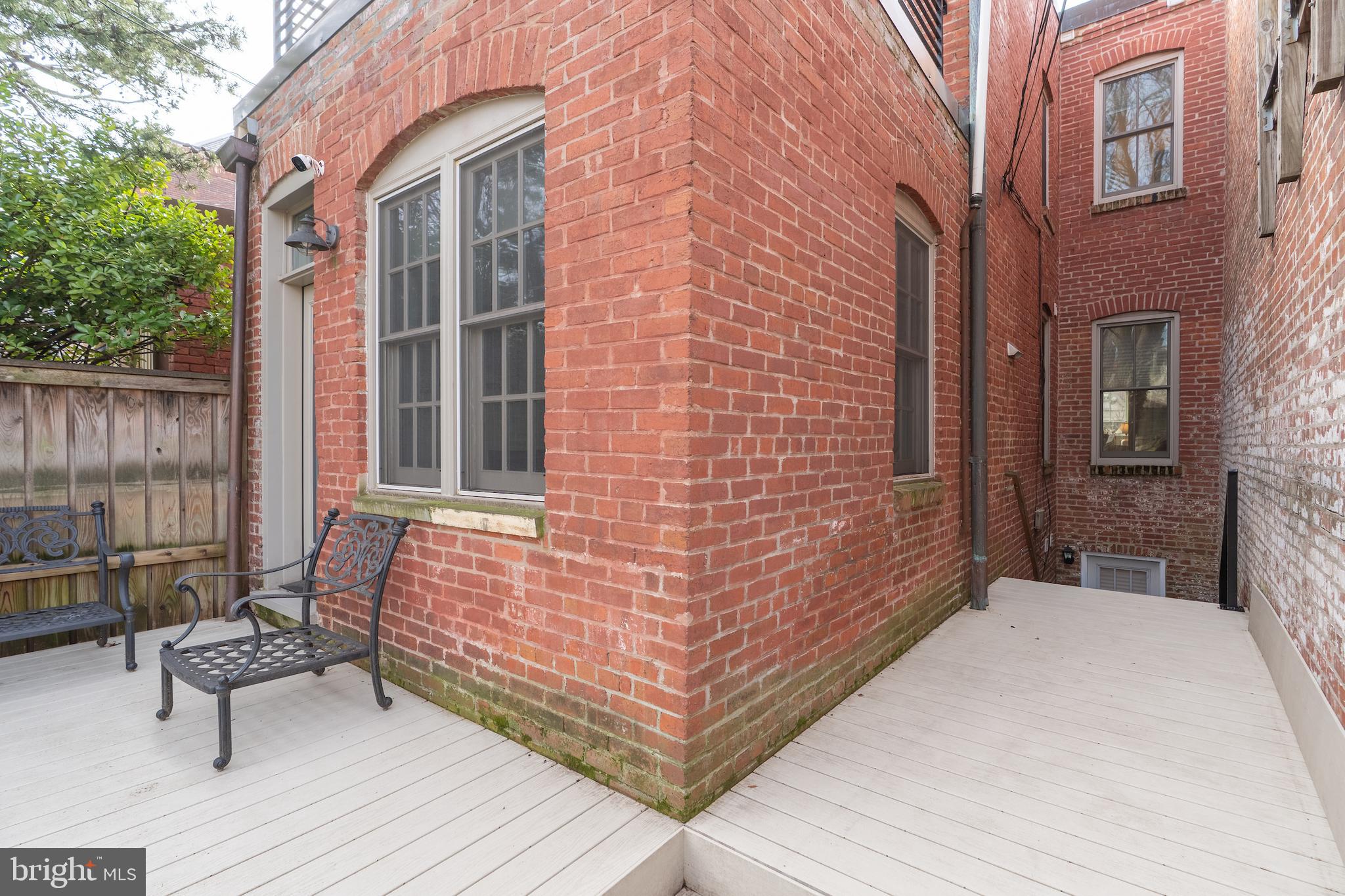 CAPITOL HILL - Residential