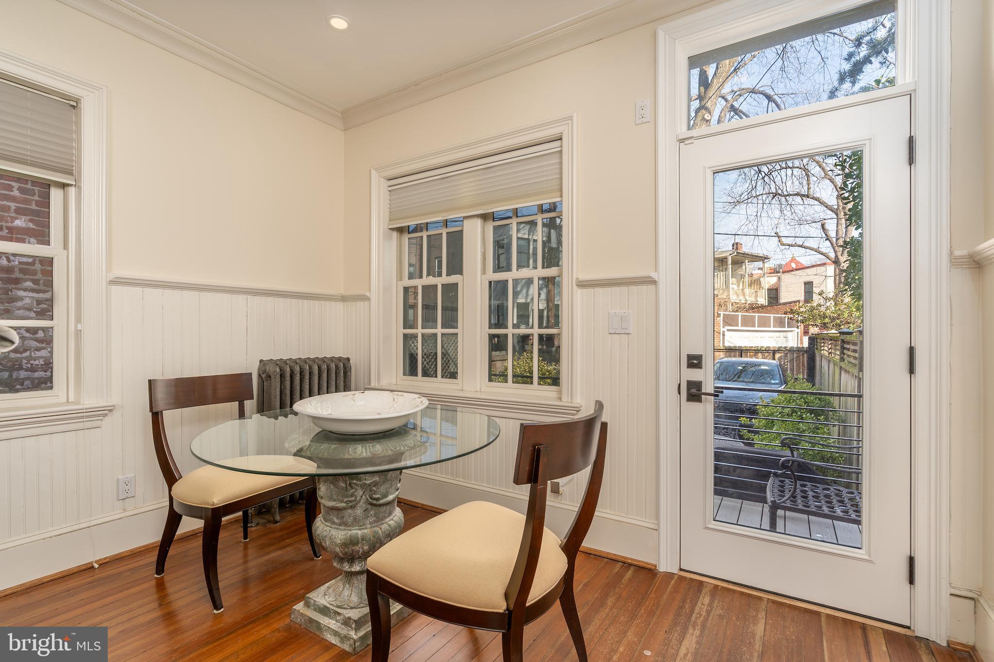 CAPITOL HILL - Residential