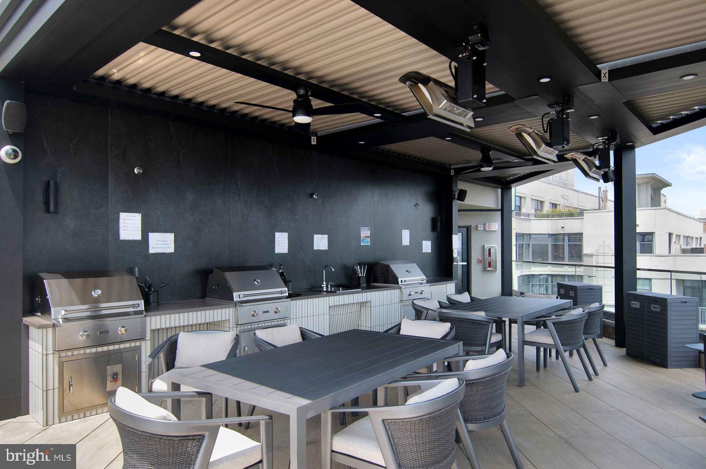 CLARENDON 1021 - Residential Lease