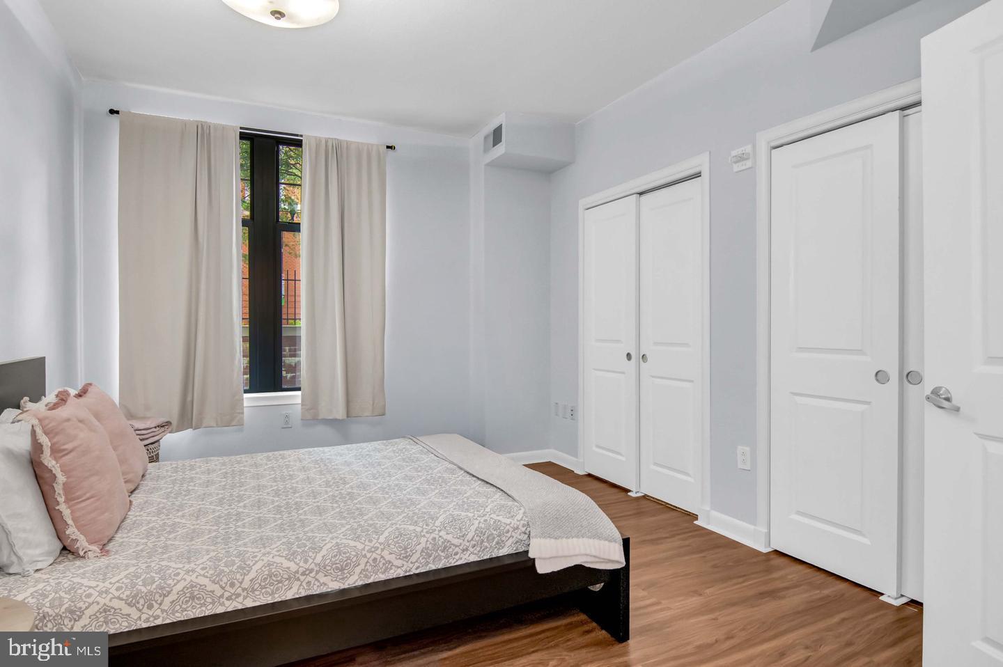 CLARENDON 1021 - Residential Lease