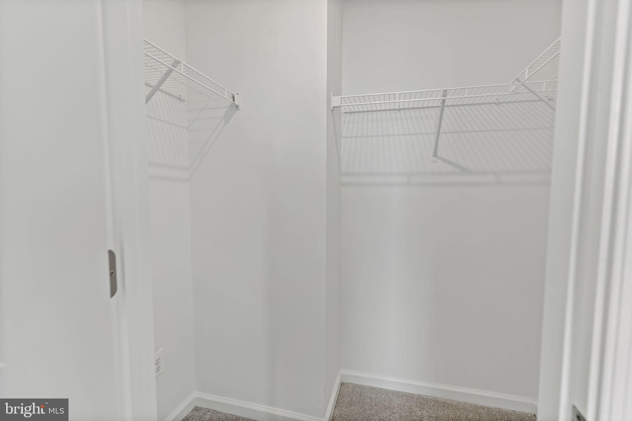 SOUTH BROOK - Residential