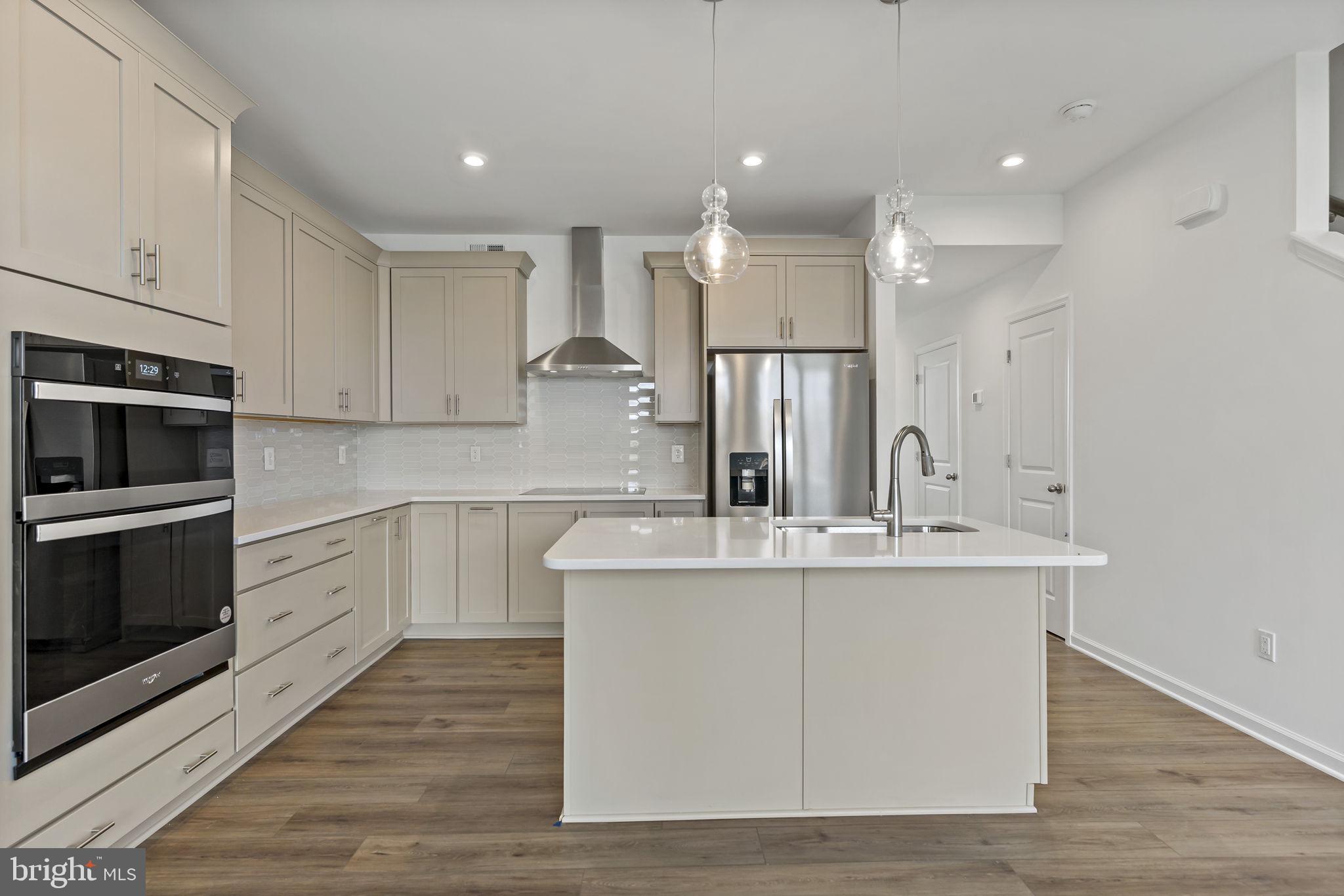 SOUTH BROOK - Residential