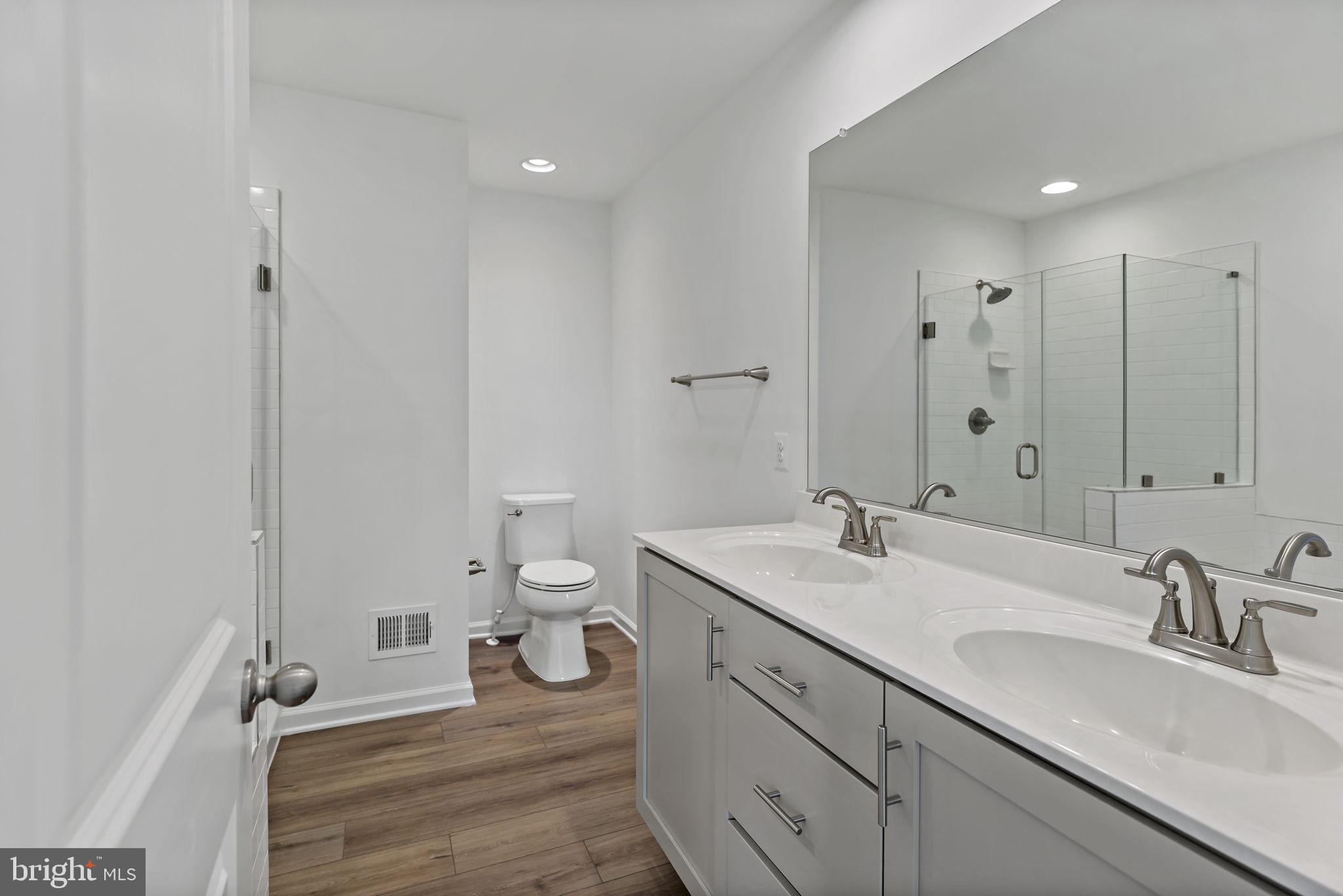 SOUTH BROOK - Residential