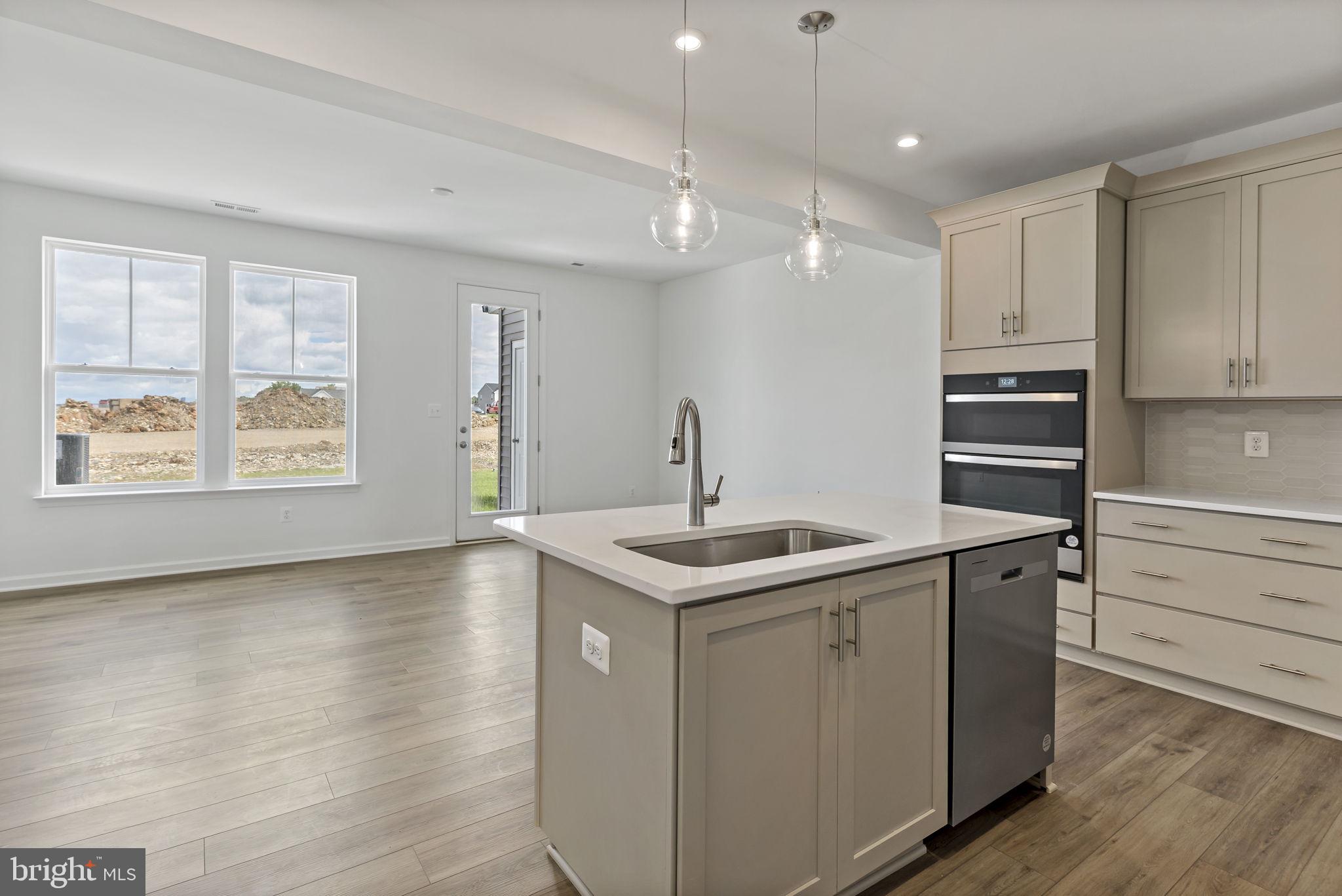 SOUTH BROOK - Residential