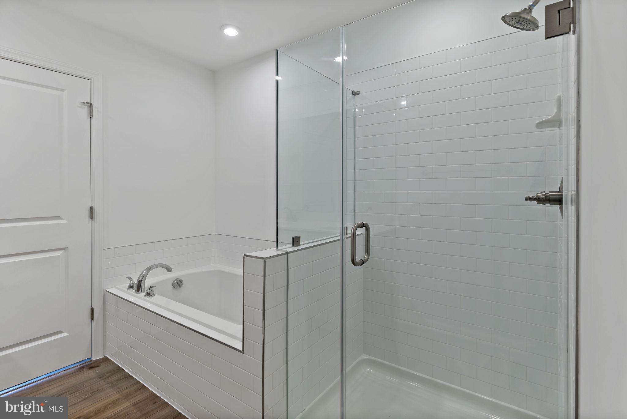 SOUTH BROOK - Residential