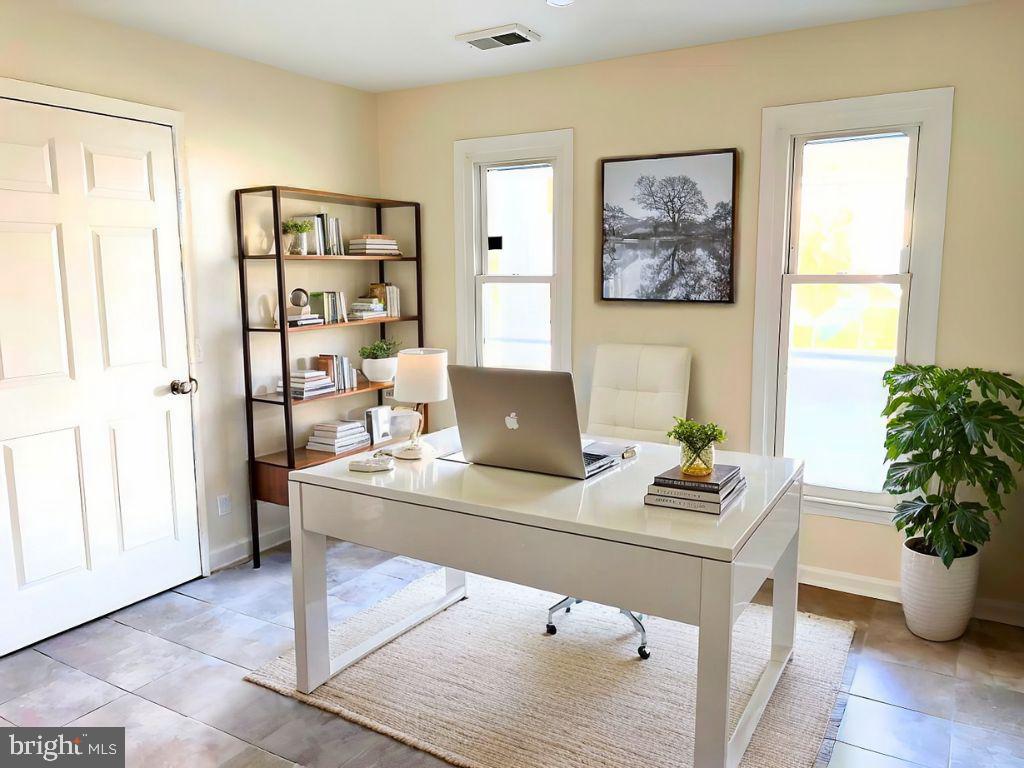 SQUIRES HILL - Residential Lease