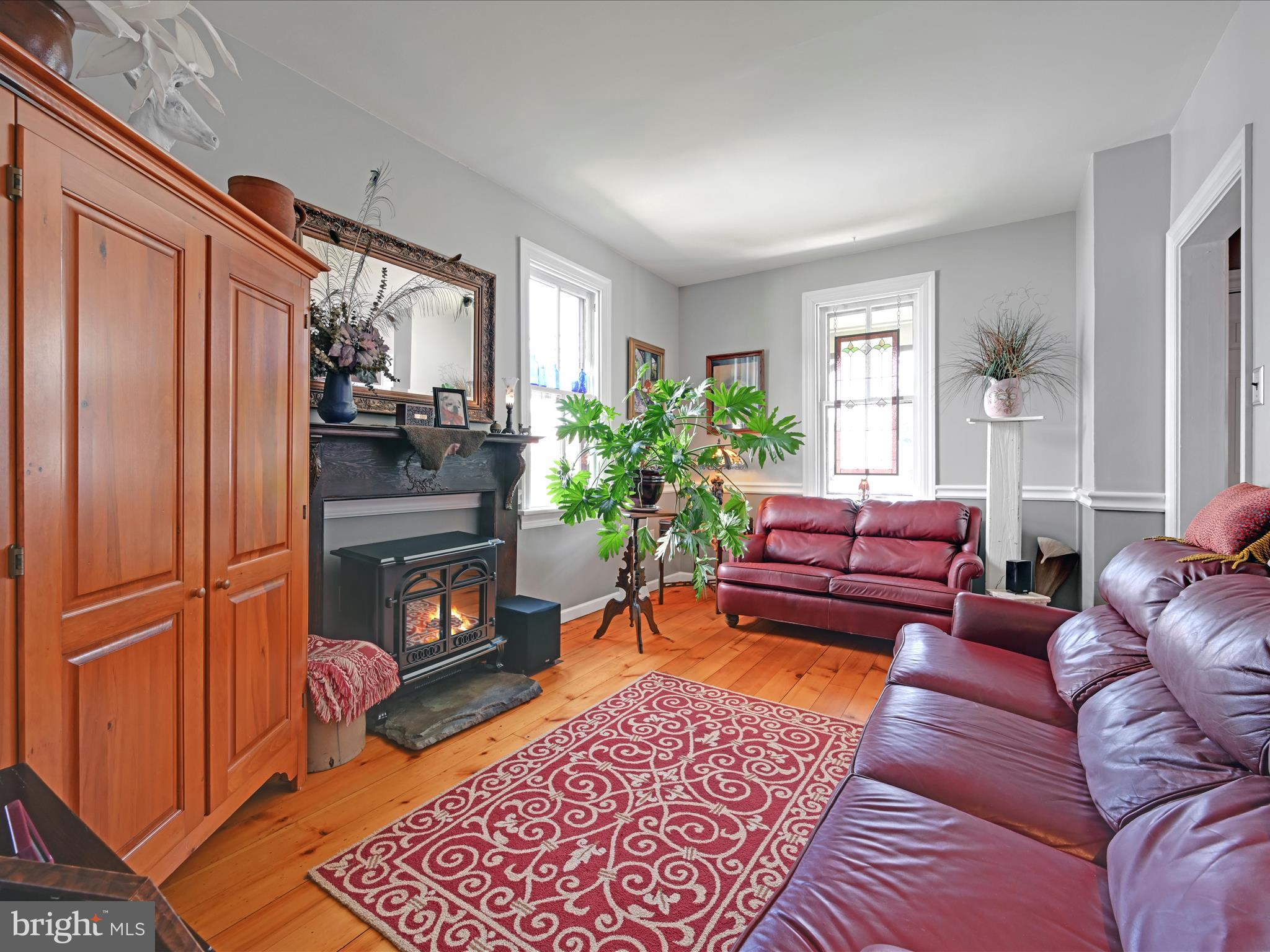 2822 WILLOW STREET PIKE