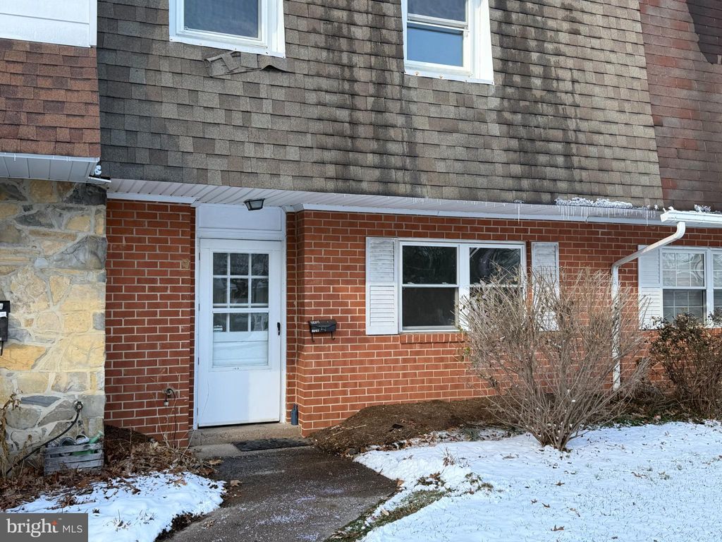 Photo of 1141 W Aaron Drive #D, STATE COLLEGE, PA 16803 (MLS # PACE2517140)