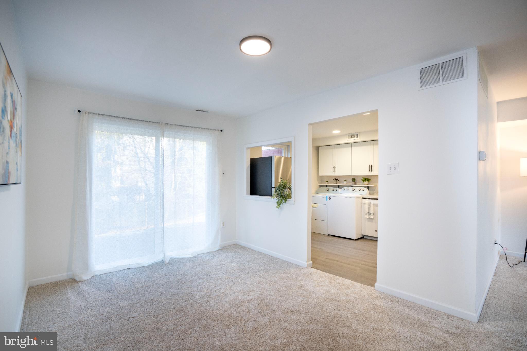 FOREST EDGE - Residential