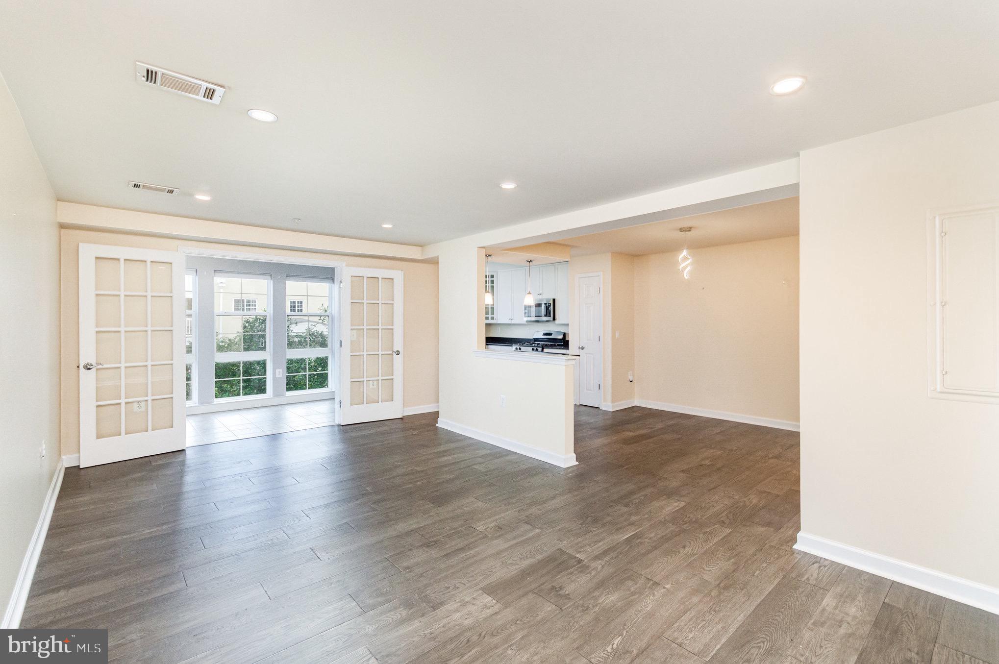 WEST VILLAGE OF SHIRLINGTON - Residential Lease