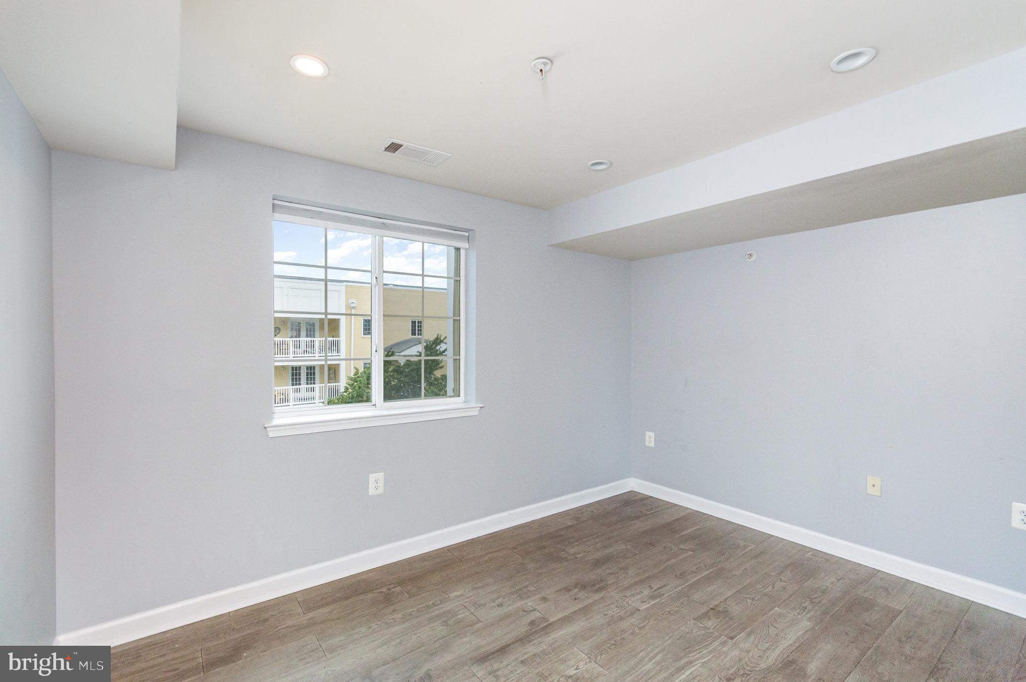 WEST VILLAGE OF SHIRLINGTON - Residential Lease