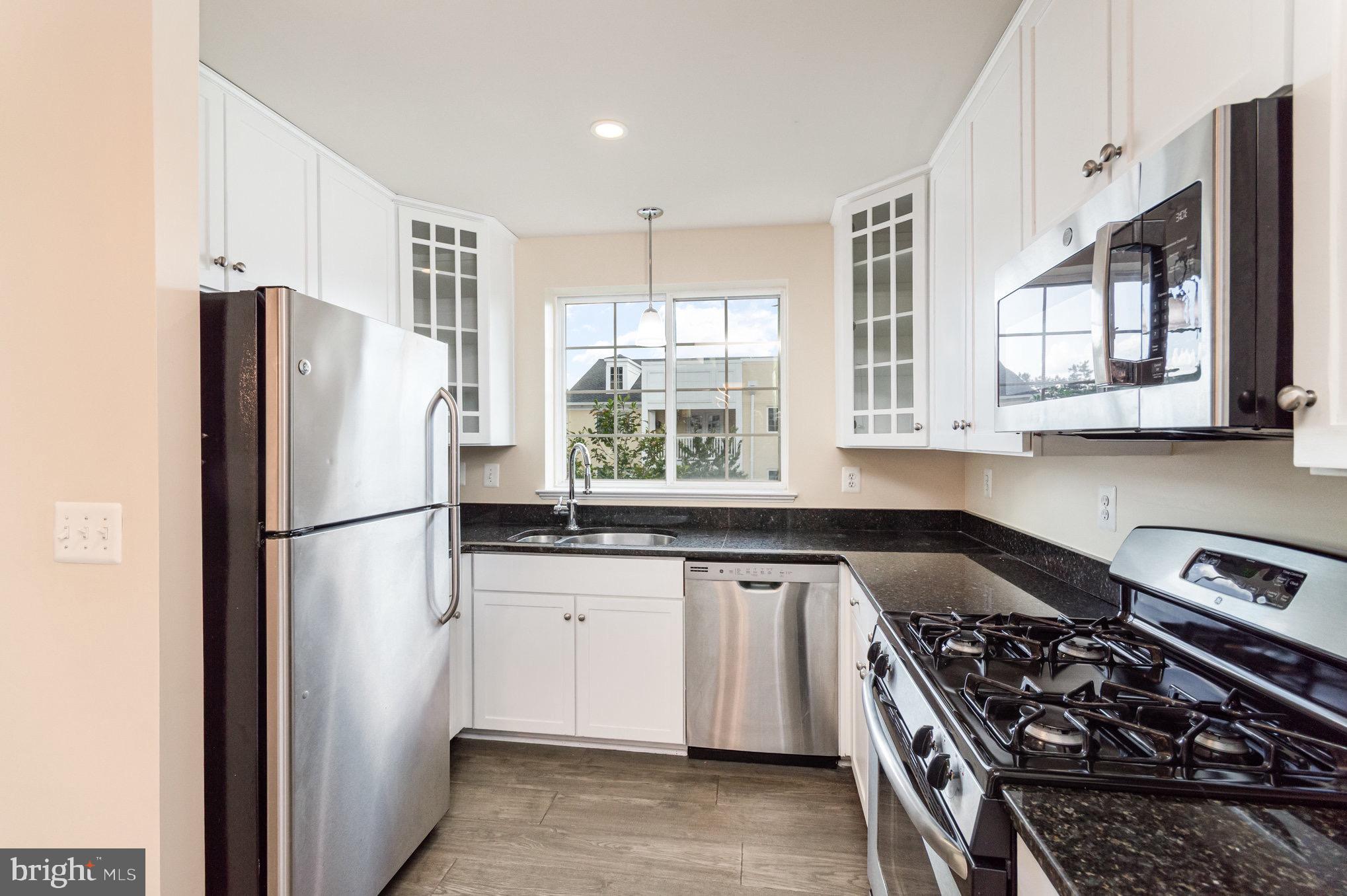 WEST VILLAGE OF SHIRLINGTON - Residential Lease