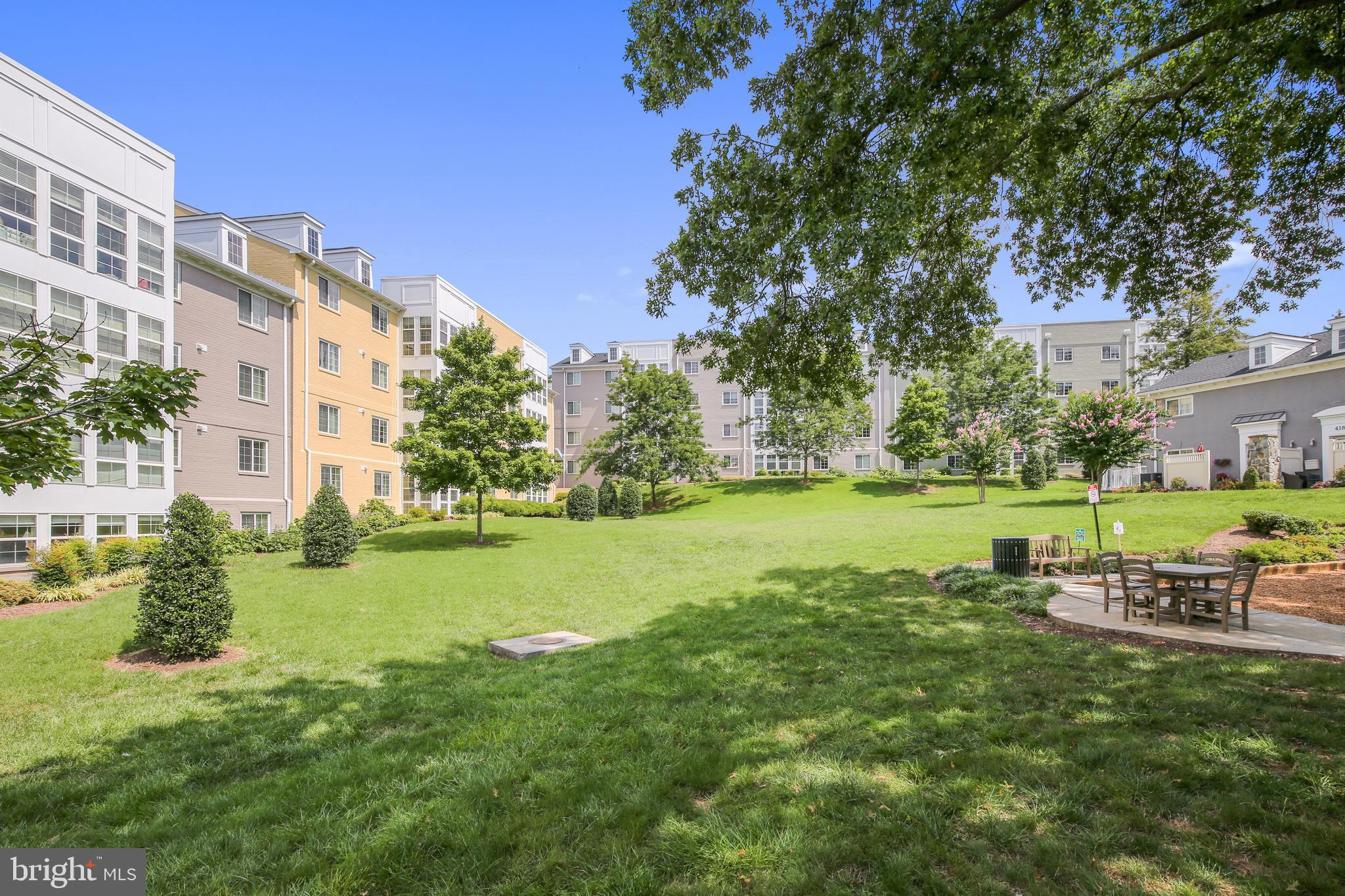 WEST VILLAGE OF SHIRLINGTON - Residential Lease