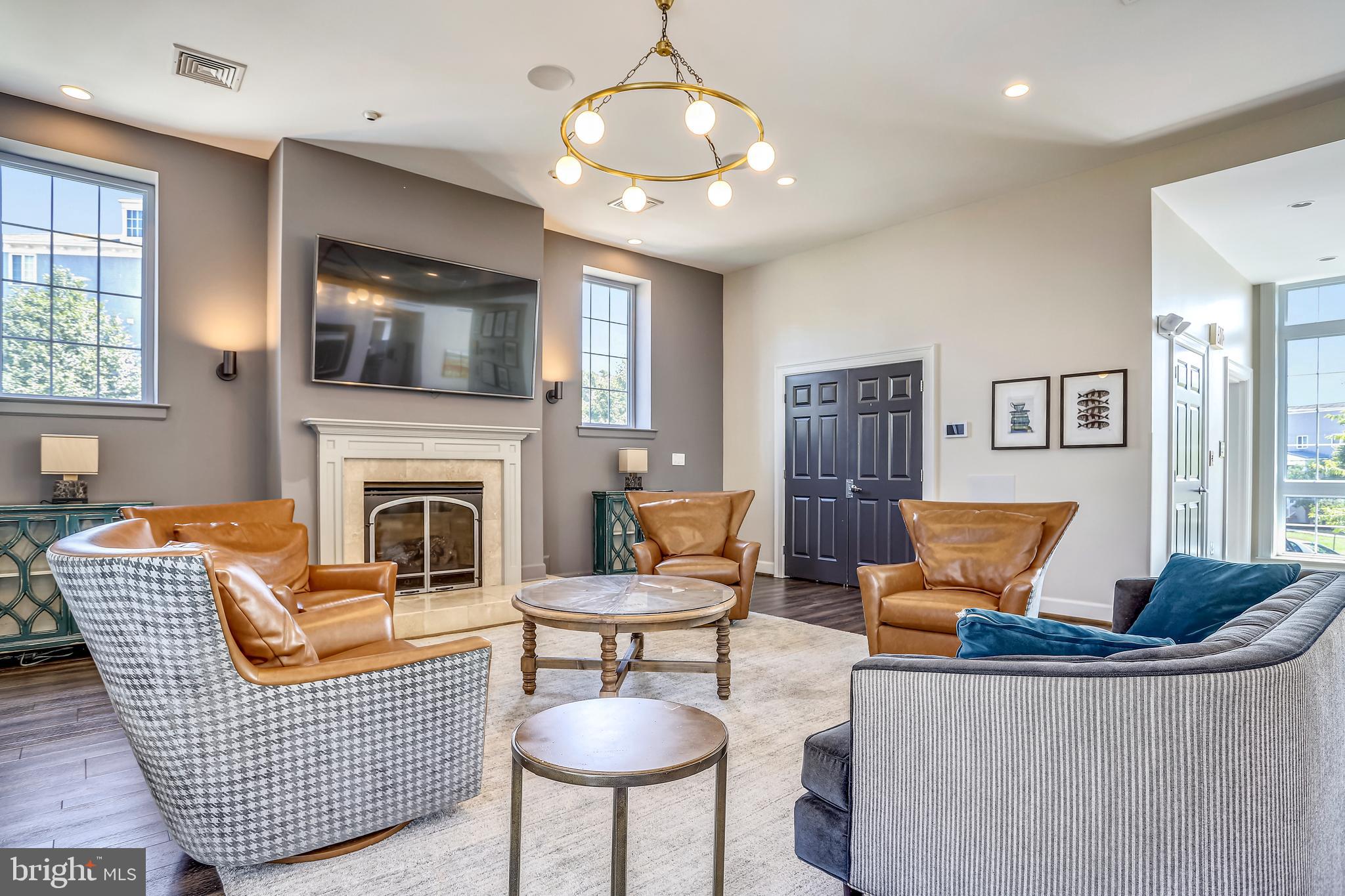 WEST VILLAGE OF SHIRLINGTON - Residential Lease