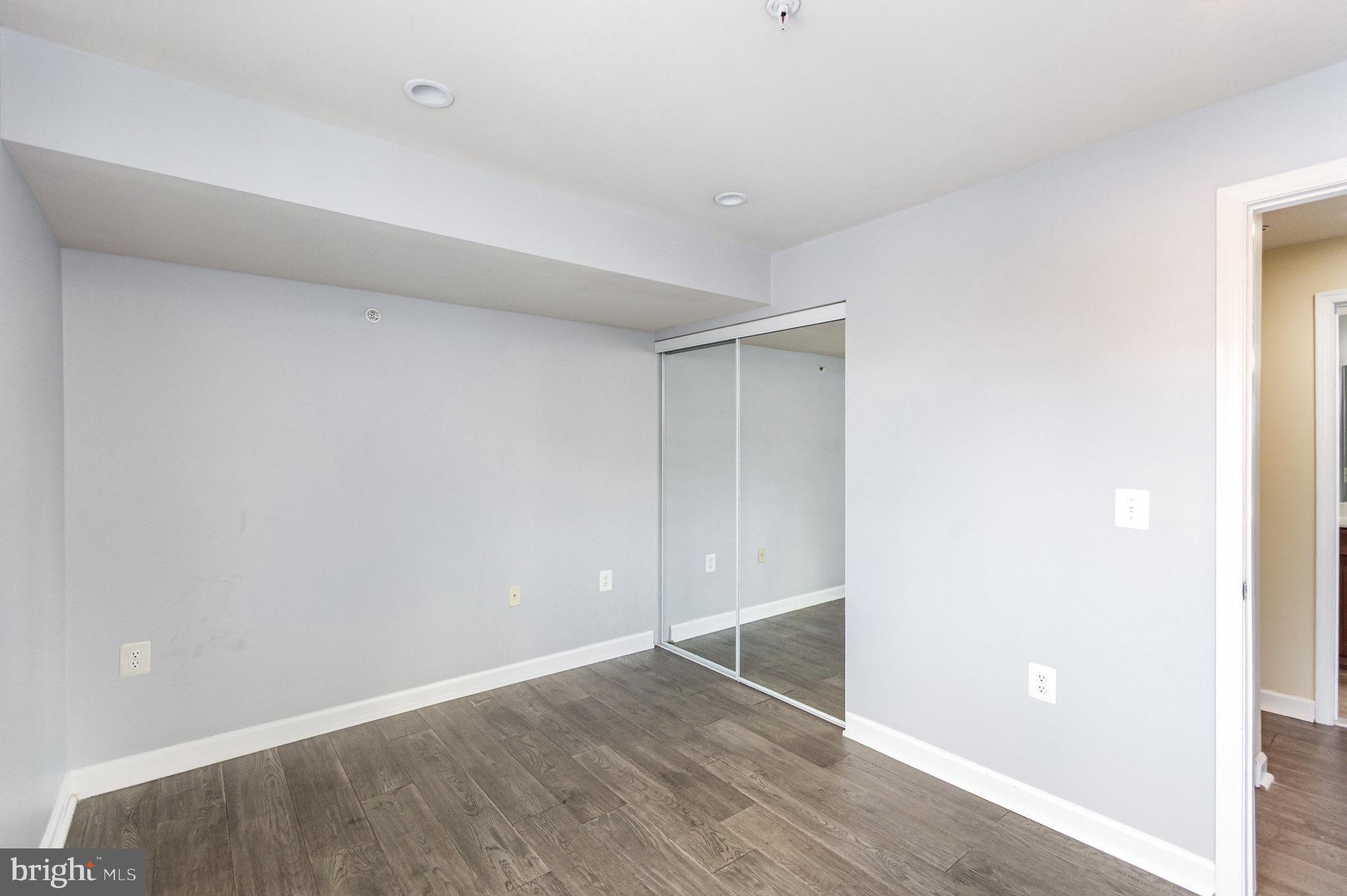 WEST VILLAGE OF SHIRLINGTON - Residential Lease