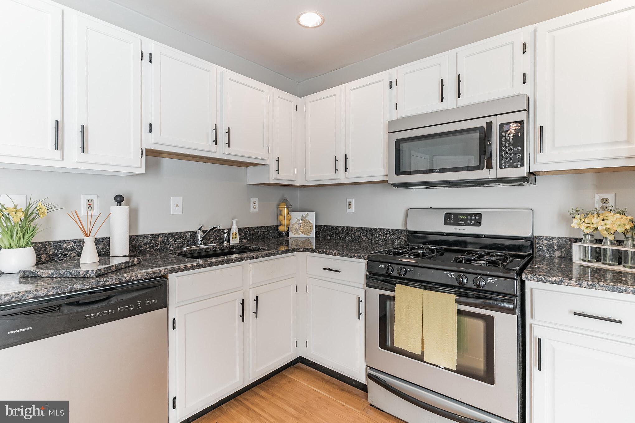 MEADOWS AT WHITE OAK - Residential