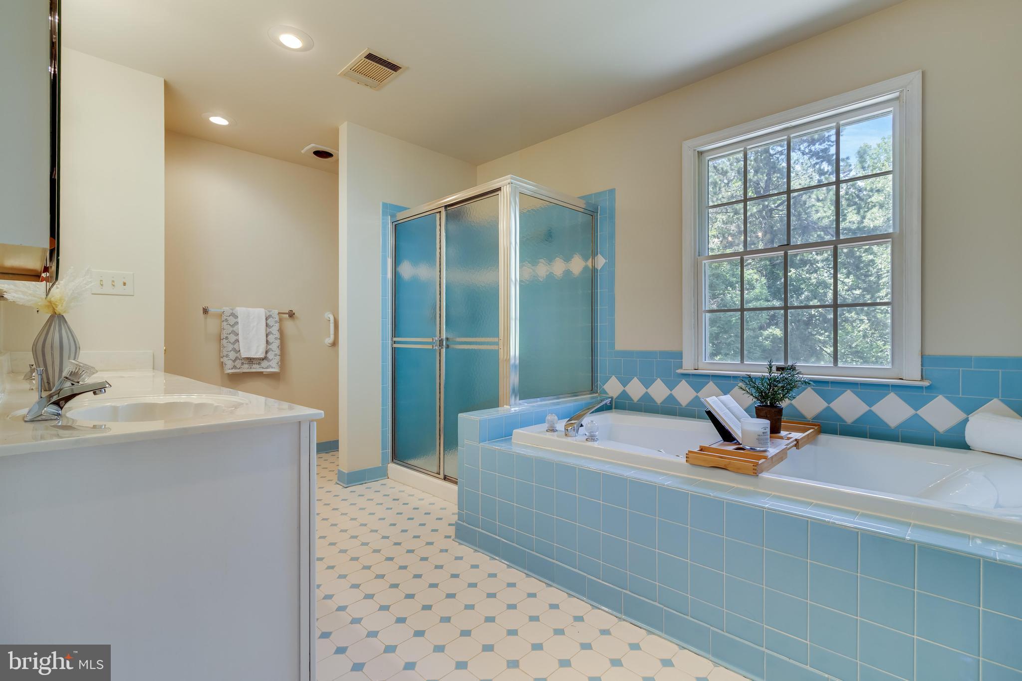 HERITAGE ESTATES - Residential