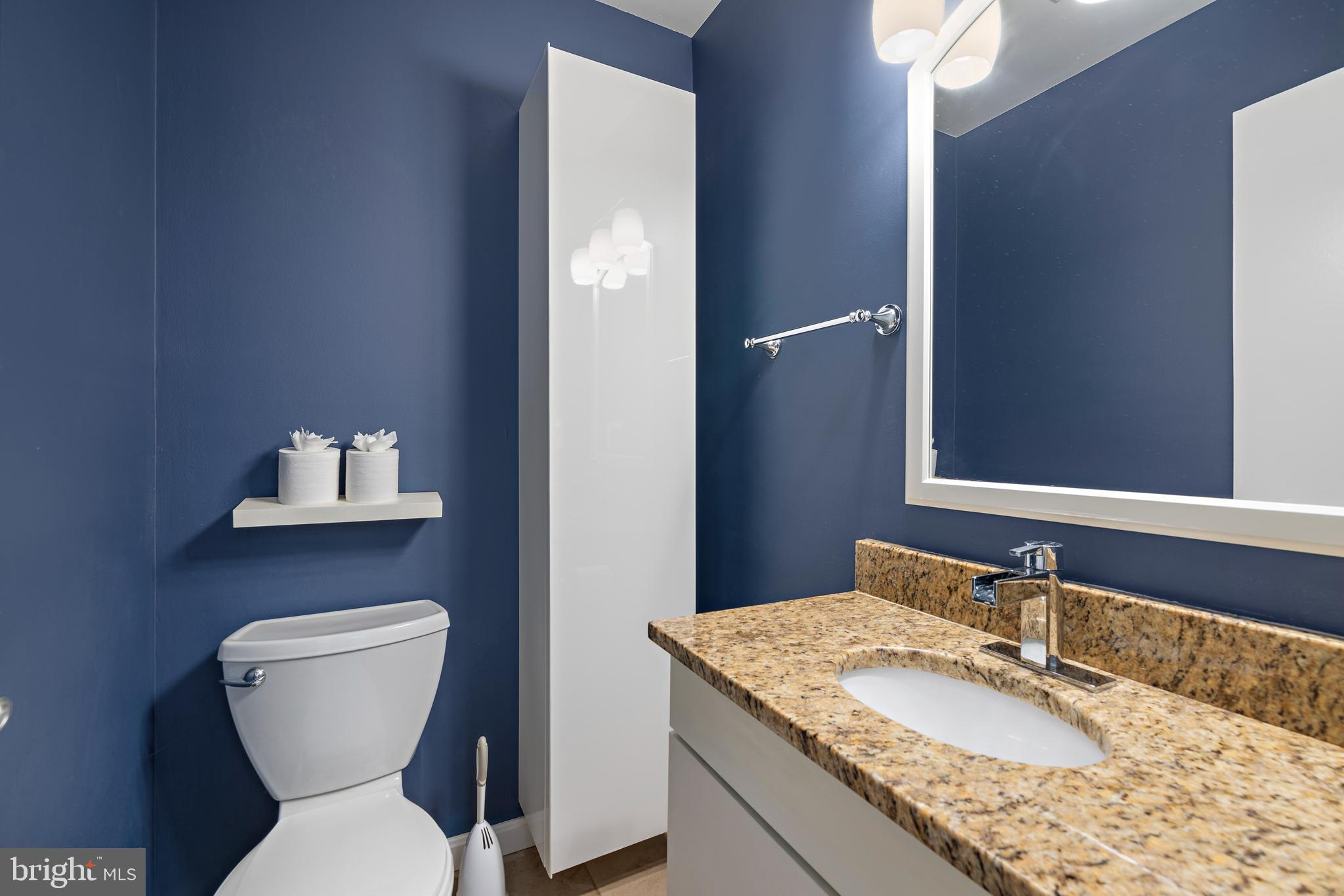 INVERNESS KNOLLS - Residential Lease