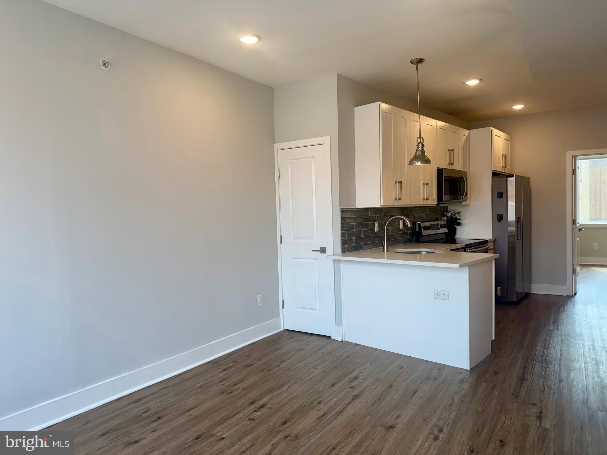 2425 FRANKFORD AVENUE 2