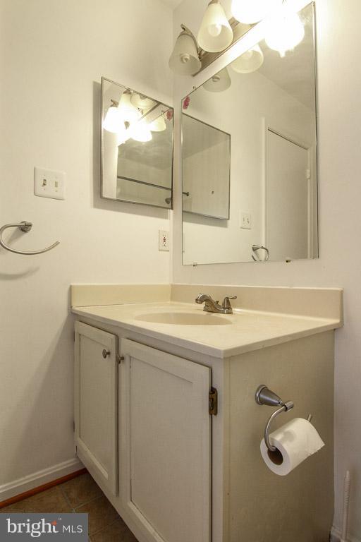 LAKE RIDGE - Residential Lease