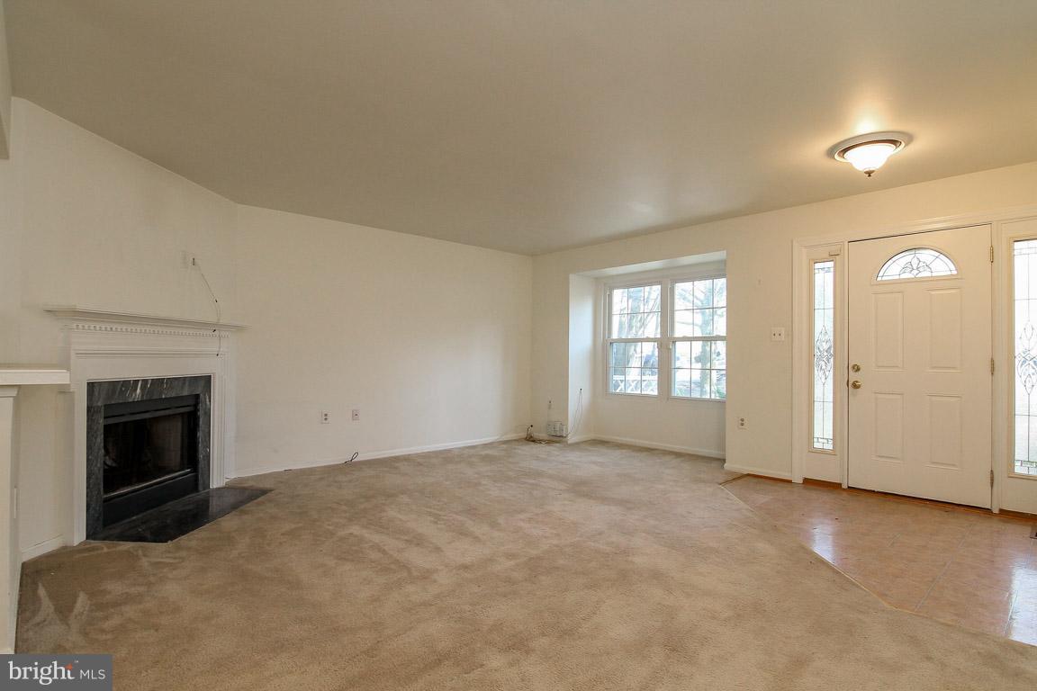 LAKE RIDGE - Residential Lease