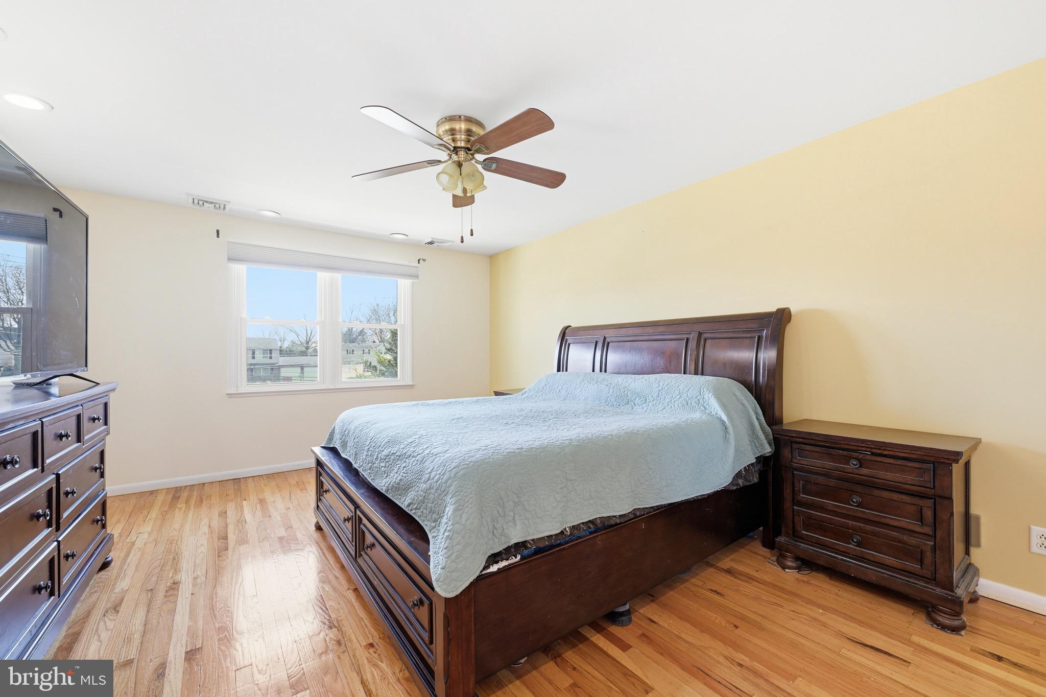 GLEN VIEW PARK - Residential