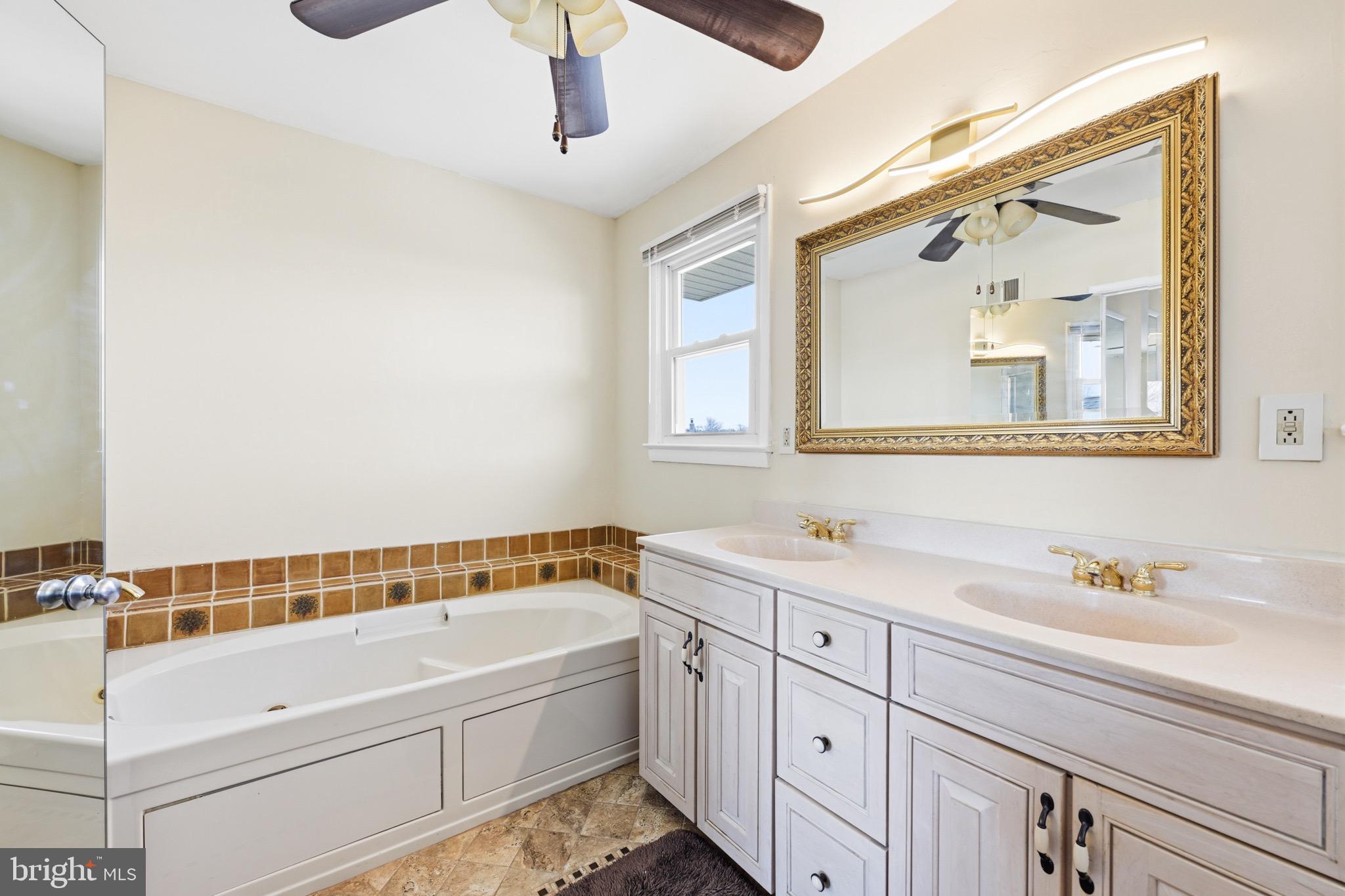 GLEN VIEW PARK - Residential