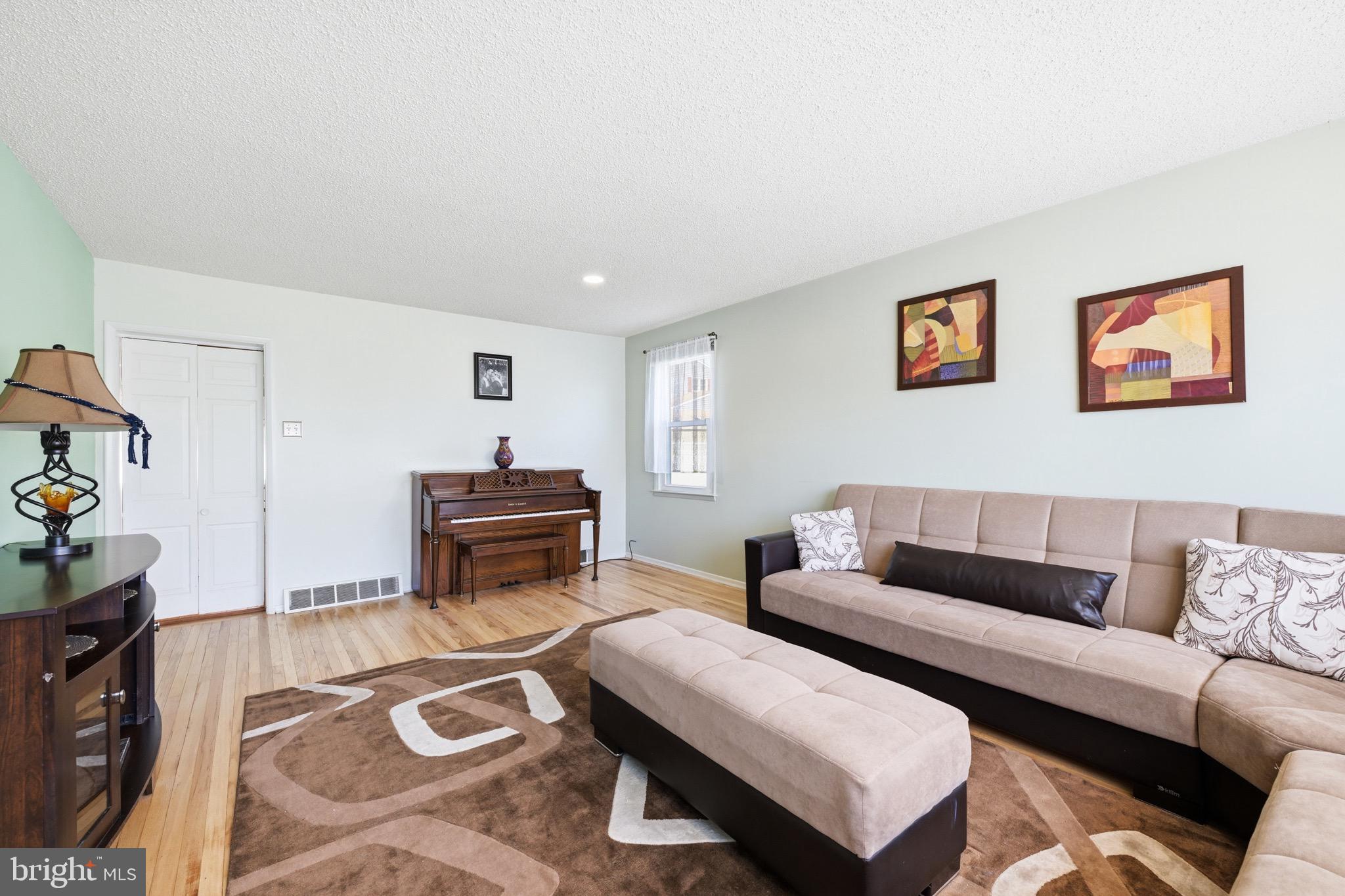 GLEN VIEW PARK - Residential