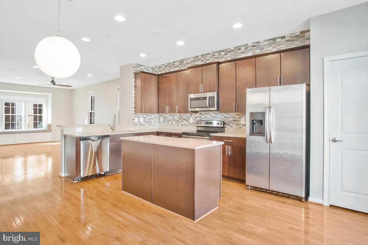 O'DONNELL SQUARE - Residential Lease