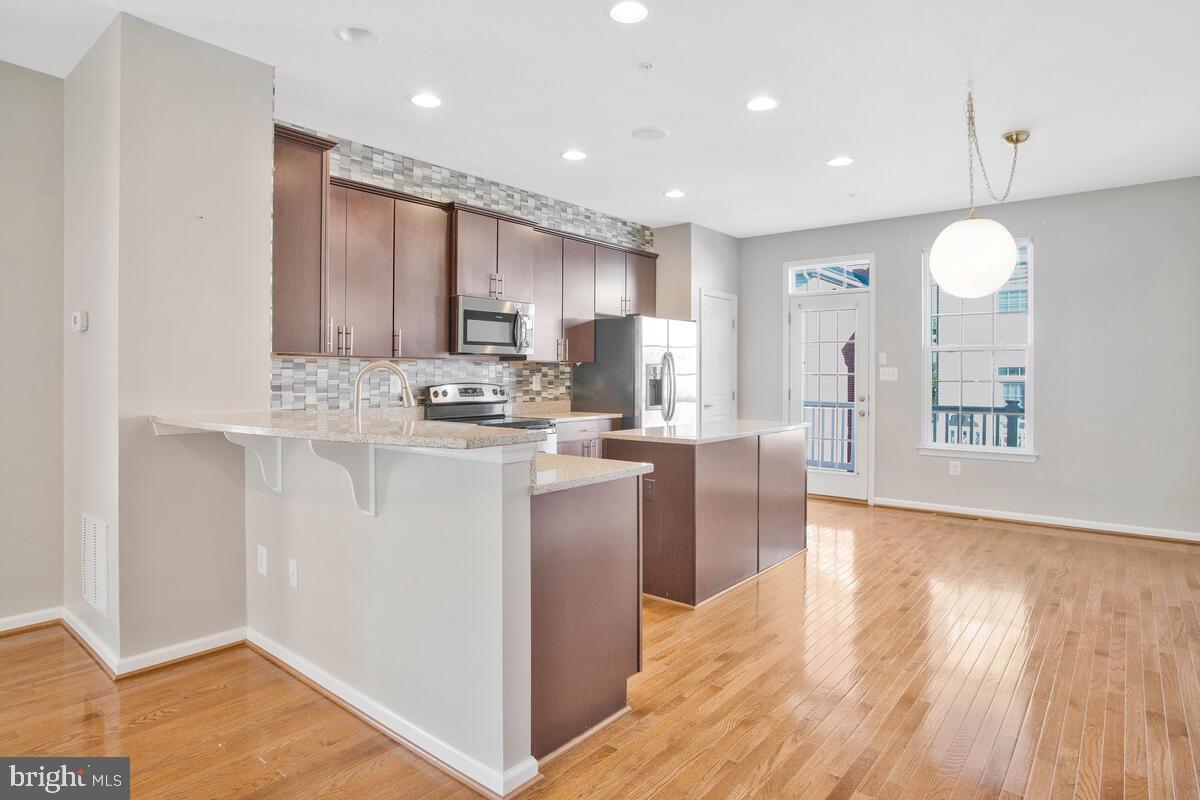 O'DONNELL SQUARE - Residential Lease