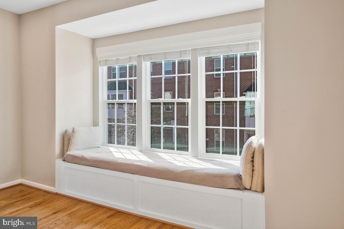 O'DONNELL SQUARE - Residential Lease