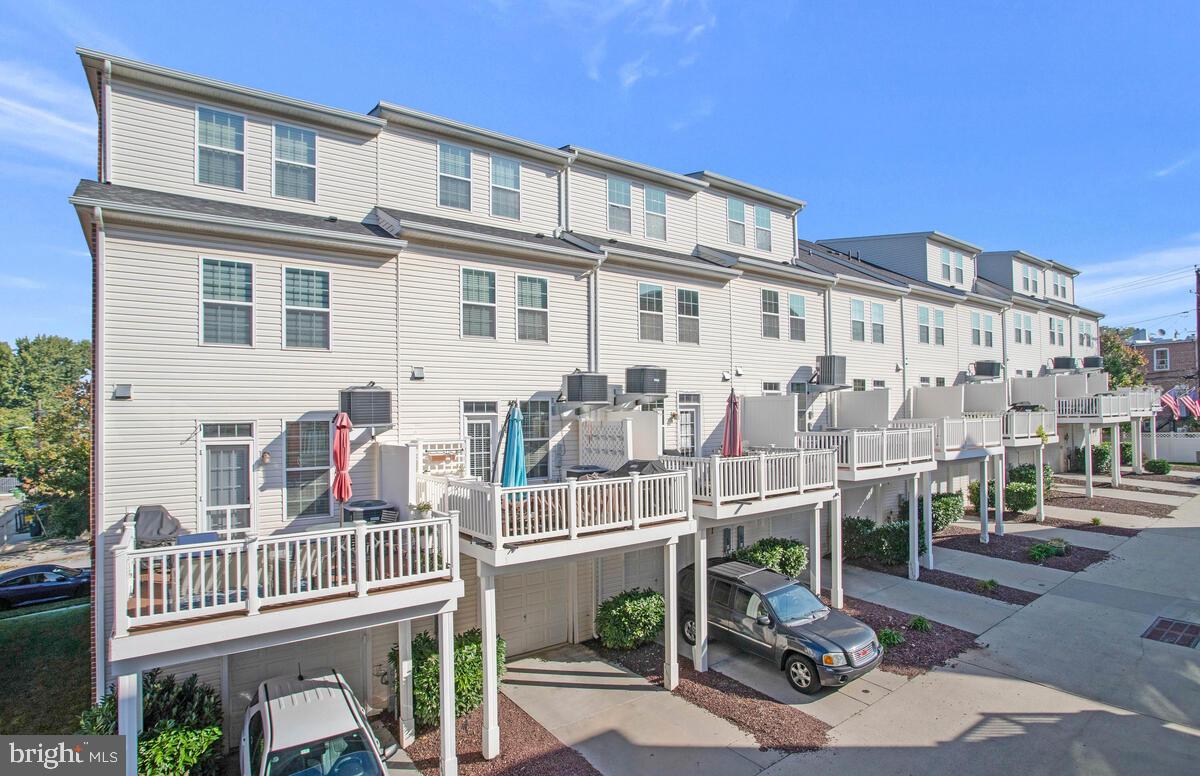 O'DONNELL SQUARE - Residential Lease