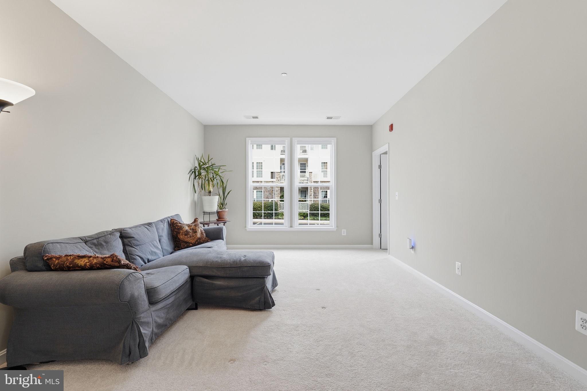 24682 BYRNE MEADOW SQUARE
