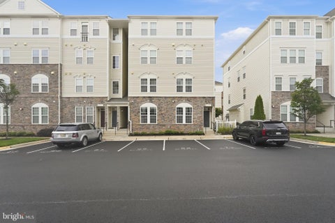 Photo for 24682 BYRNE MEADOW SQUARE