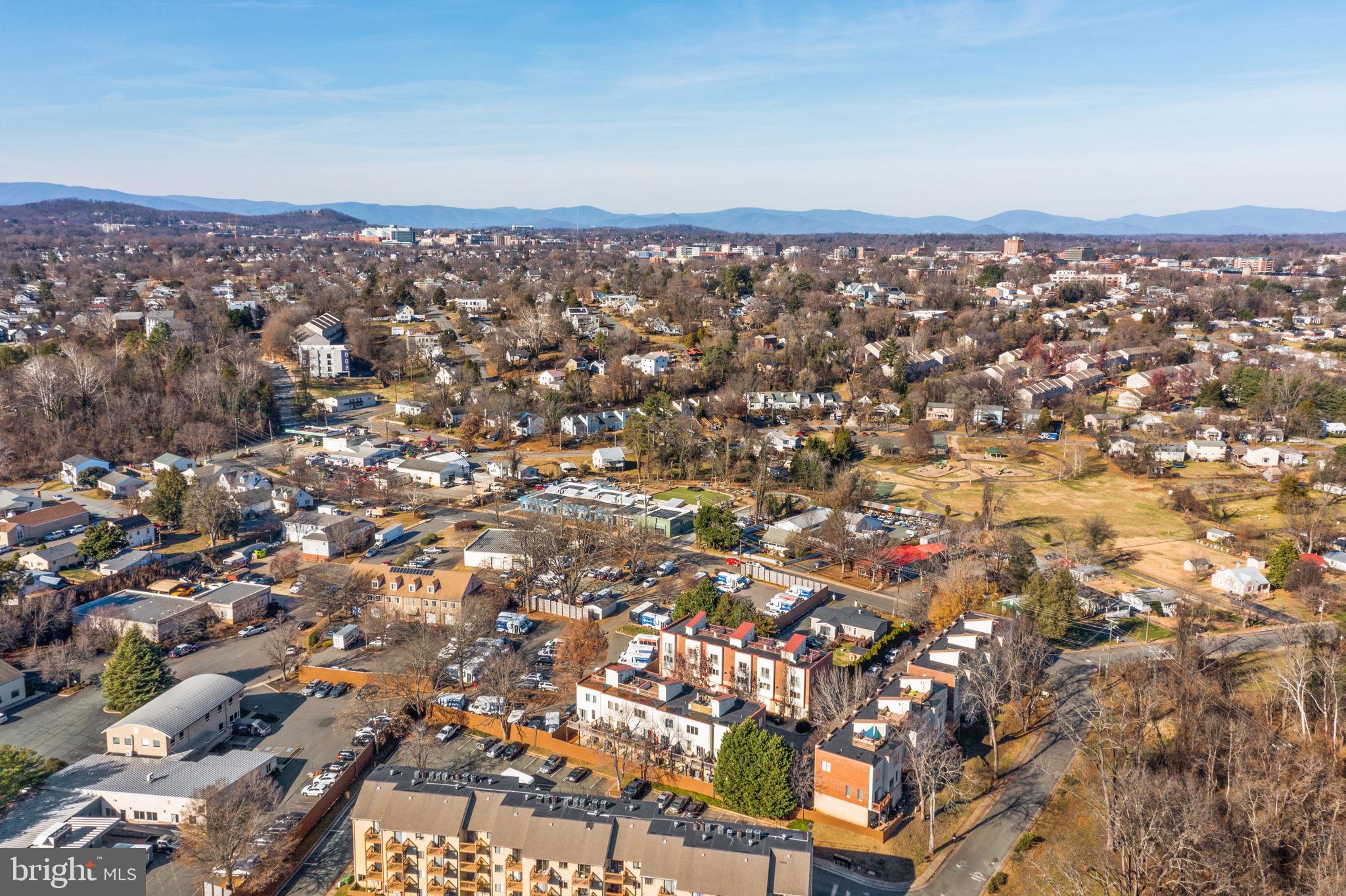 LINDEN TOWN LOFTS - Residential