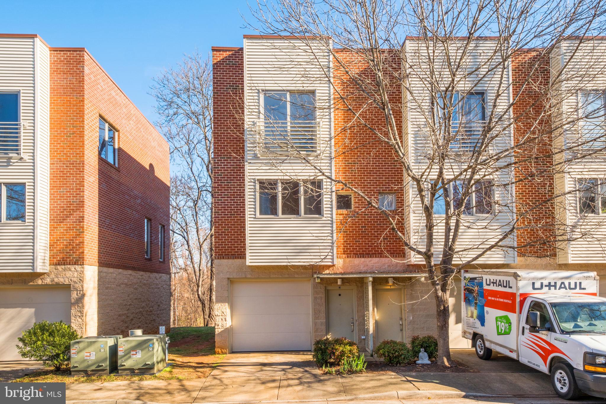 LINDEN TOWN LOFTS - Residential