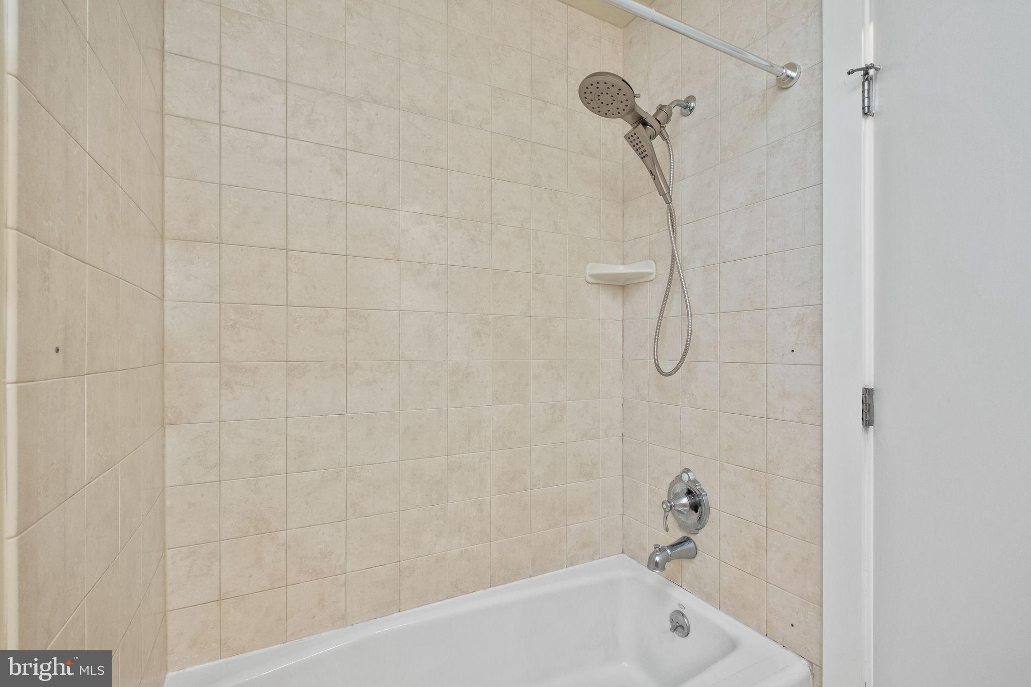 LINDEN TOWN LOFTS - Residential