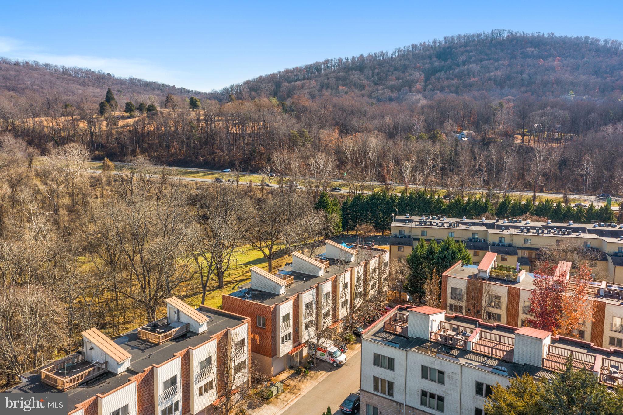 LINDEN TOWN LOFTS - Residential