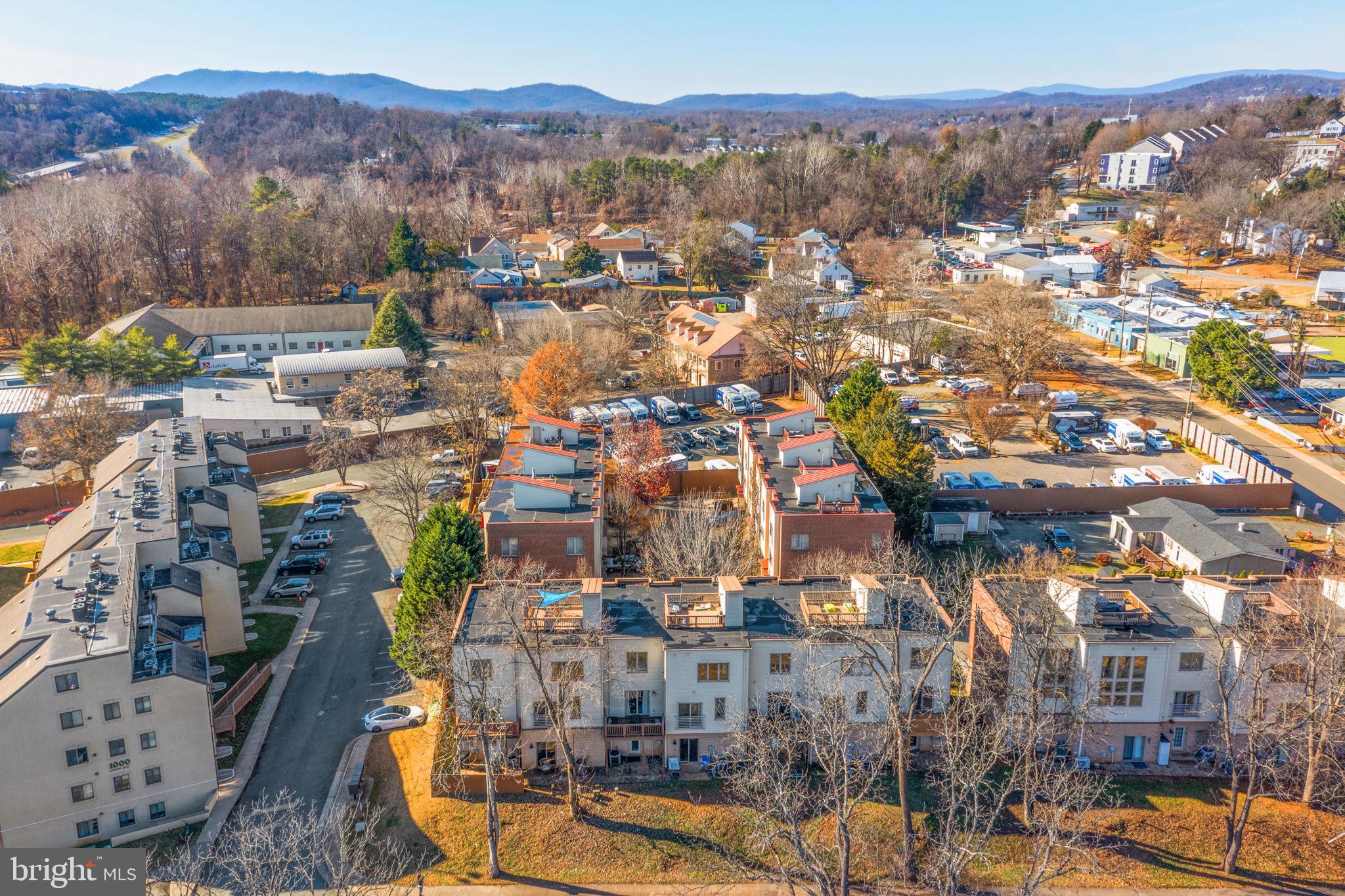 LINDEN TOWN LOFTS - Residential