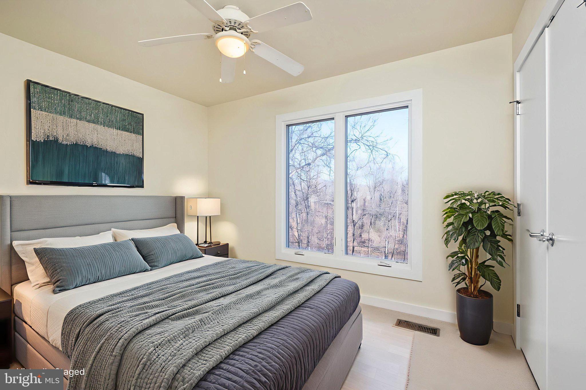 LINDEN TOWN LOFTS - Residential