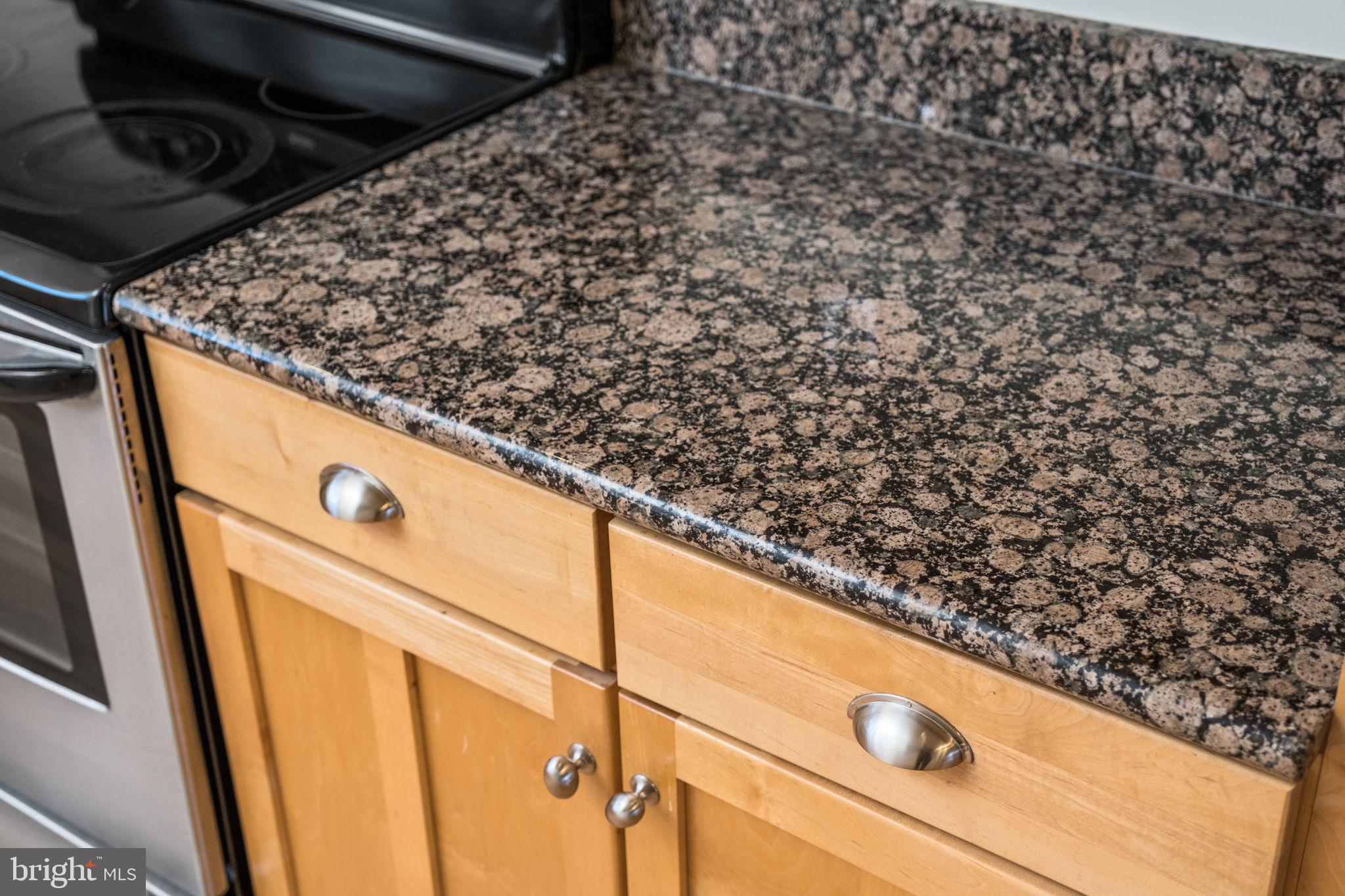 LINDEN TOWN LOFTS - Residential