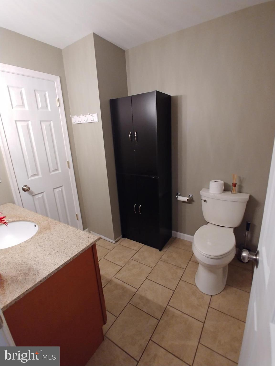 BURROUGH KNOLLS - Residential