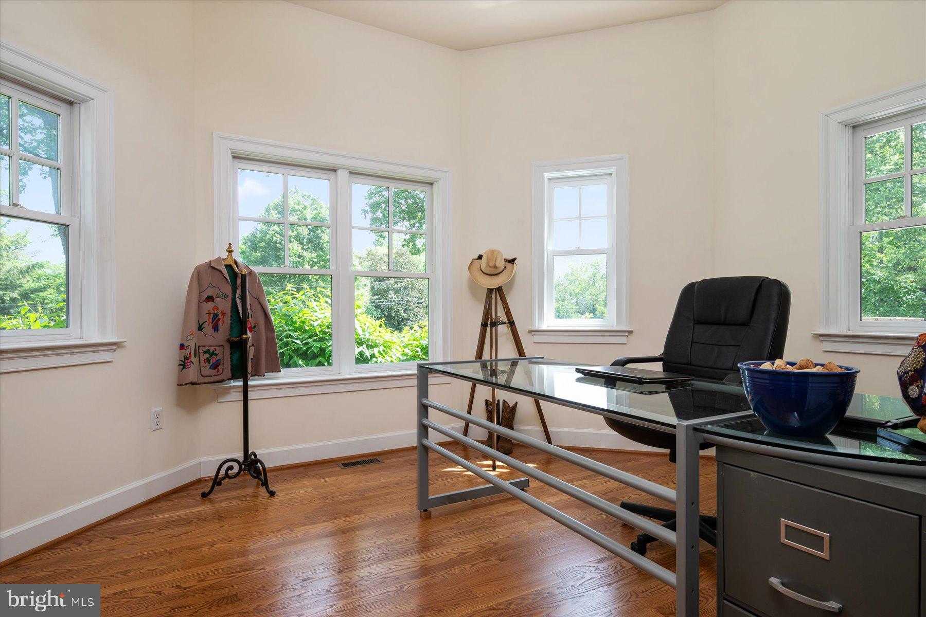 ANNAPOLIS - Residential