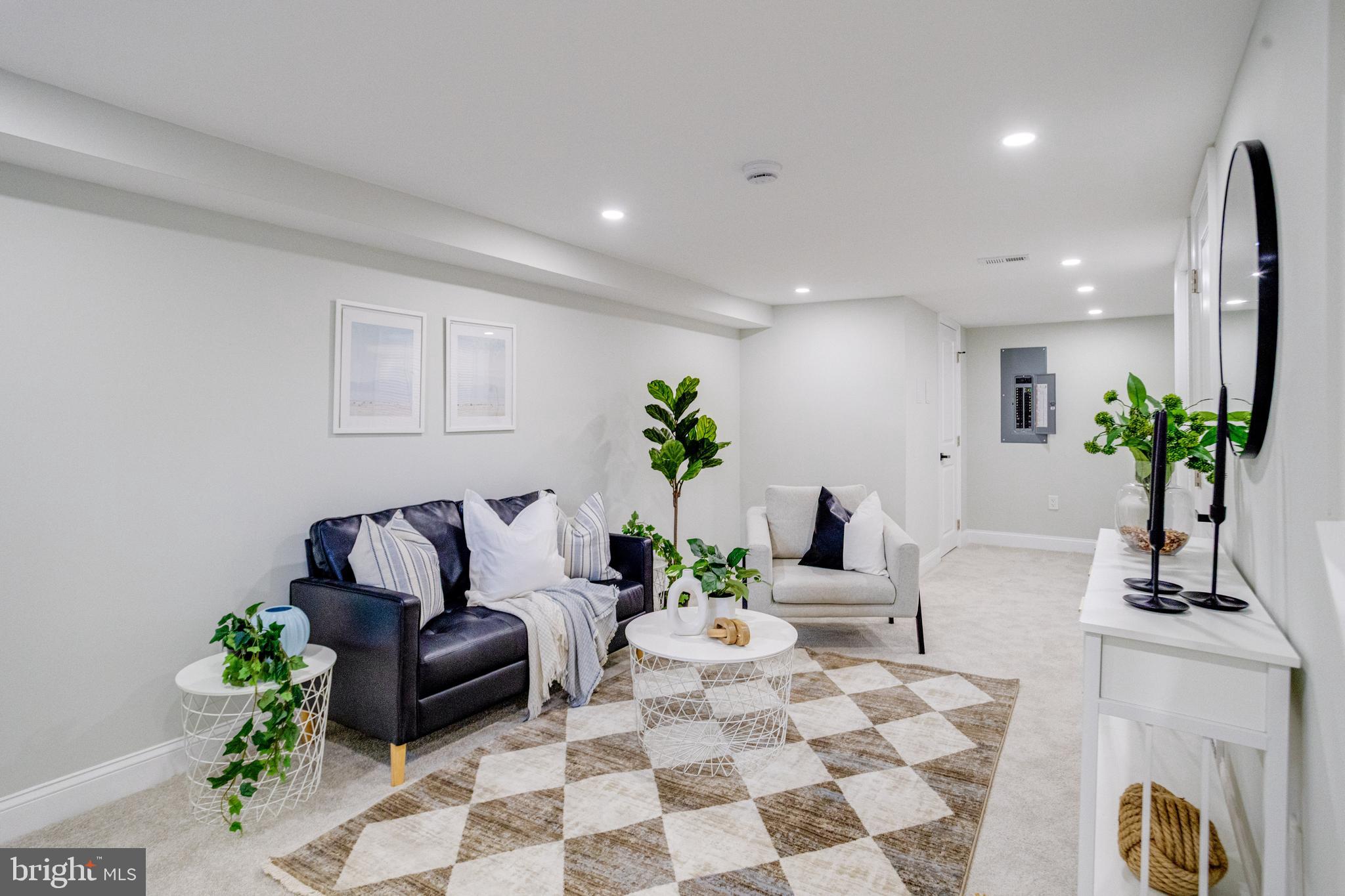 BROOKLYN - Residential