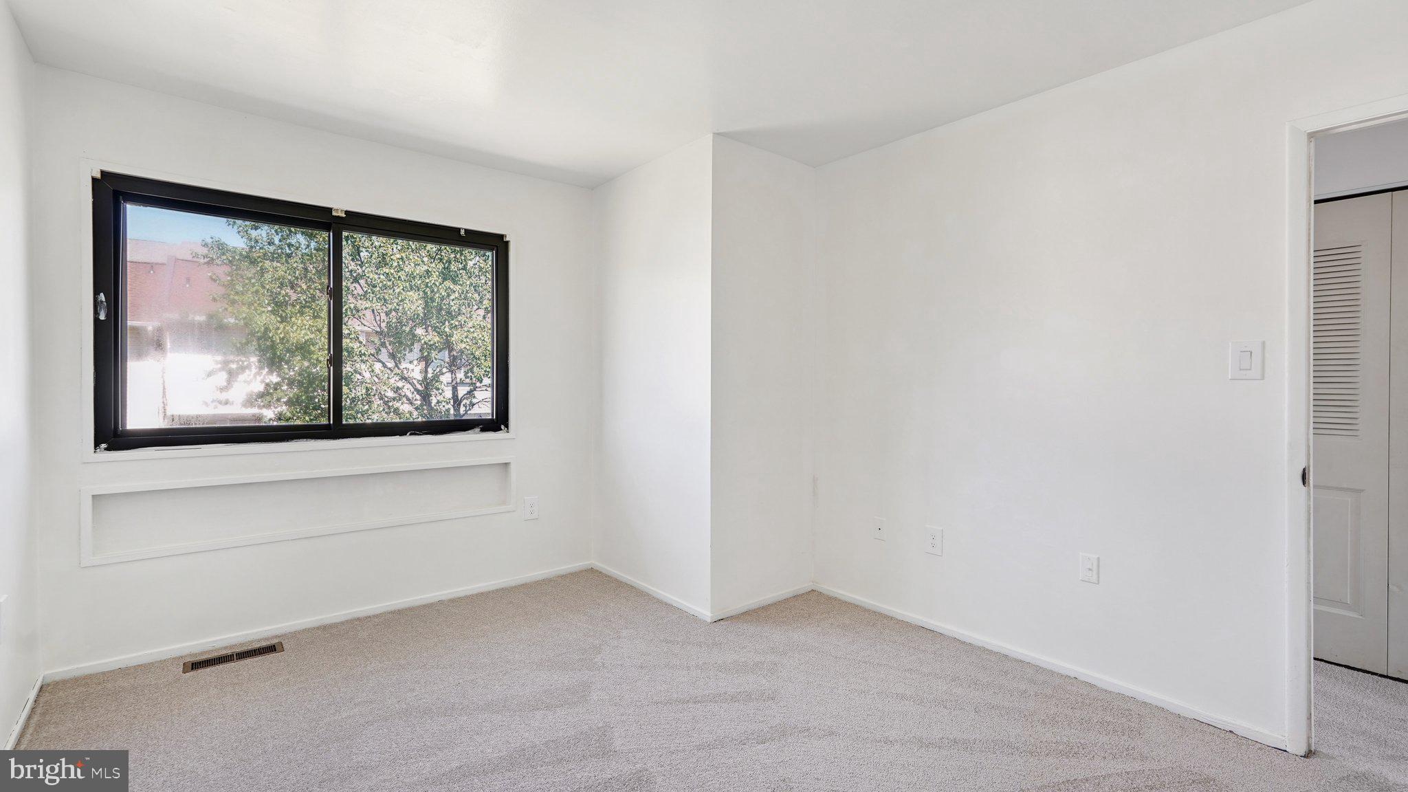 COVERSTONE SQUARE - Residential