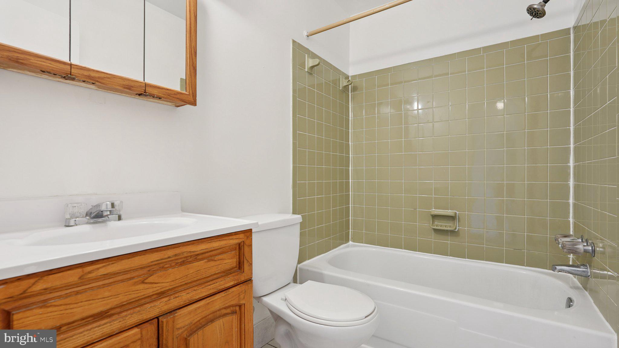 COVERSTONE SQUARE - Residential