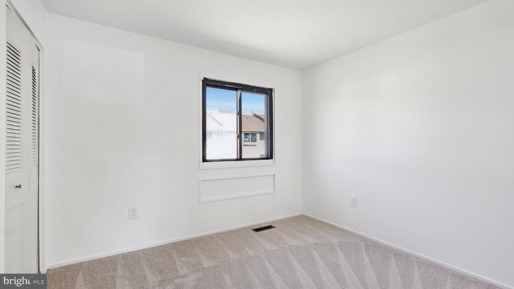 COVERSTONE SQUARE - Residential