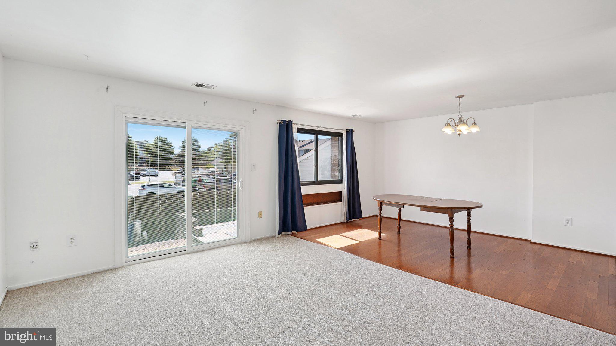 COVERSTONE SQUARE - Residential