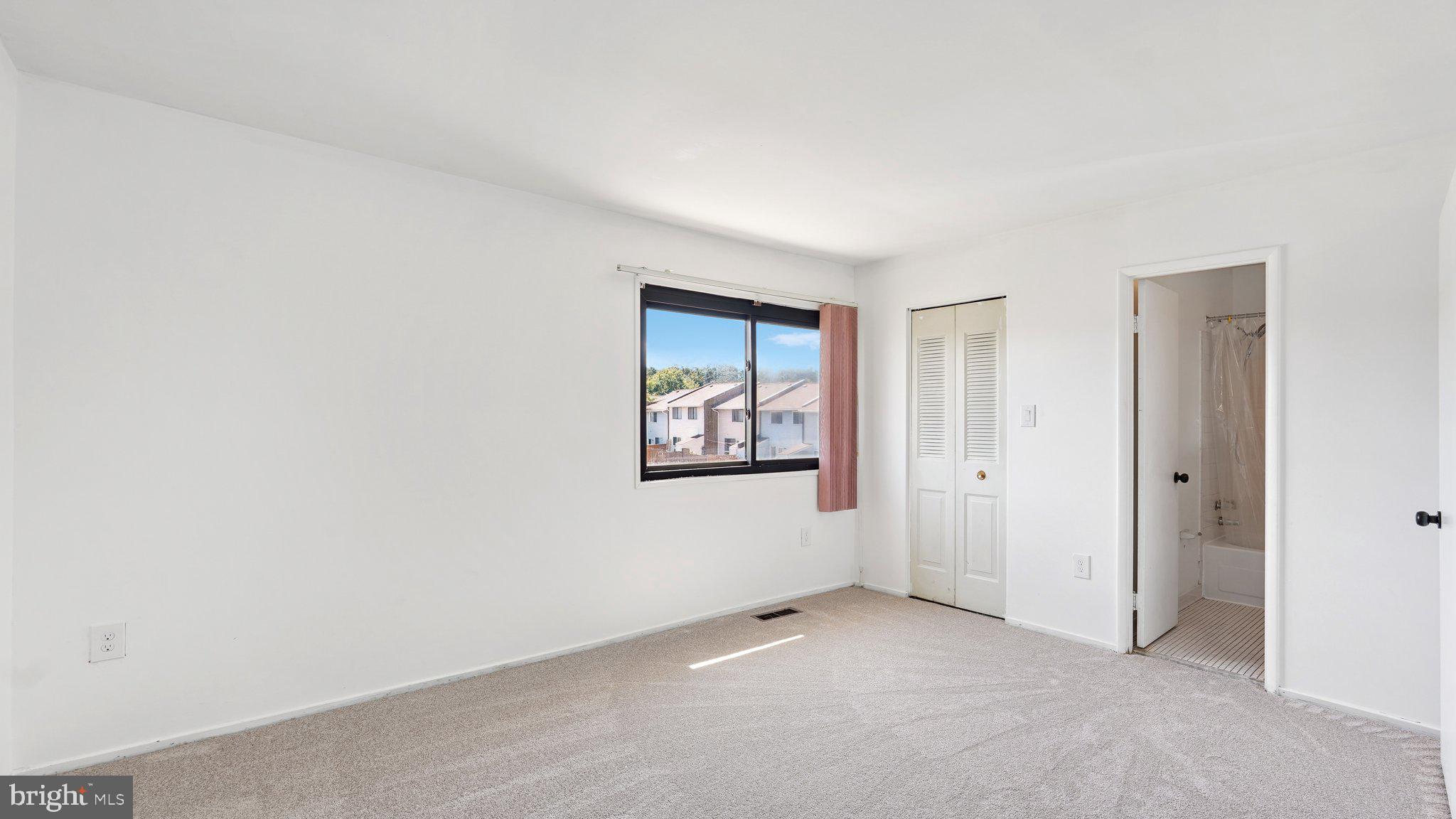 COVERSTONE SQUARE - Residential